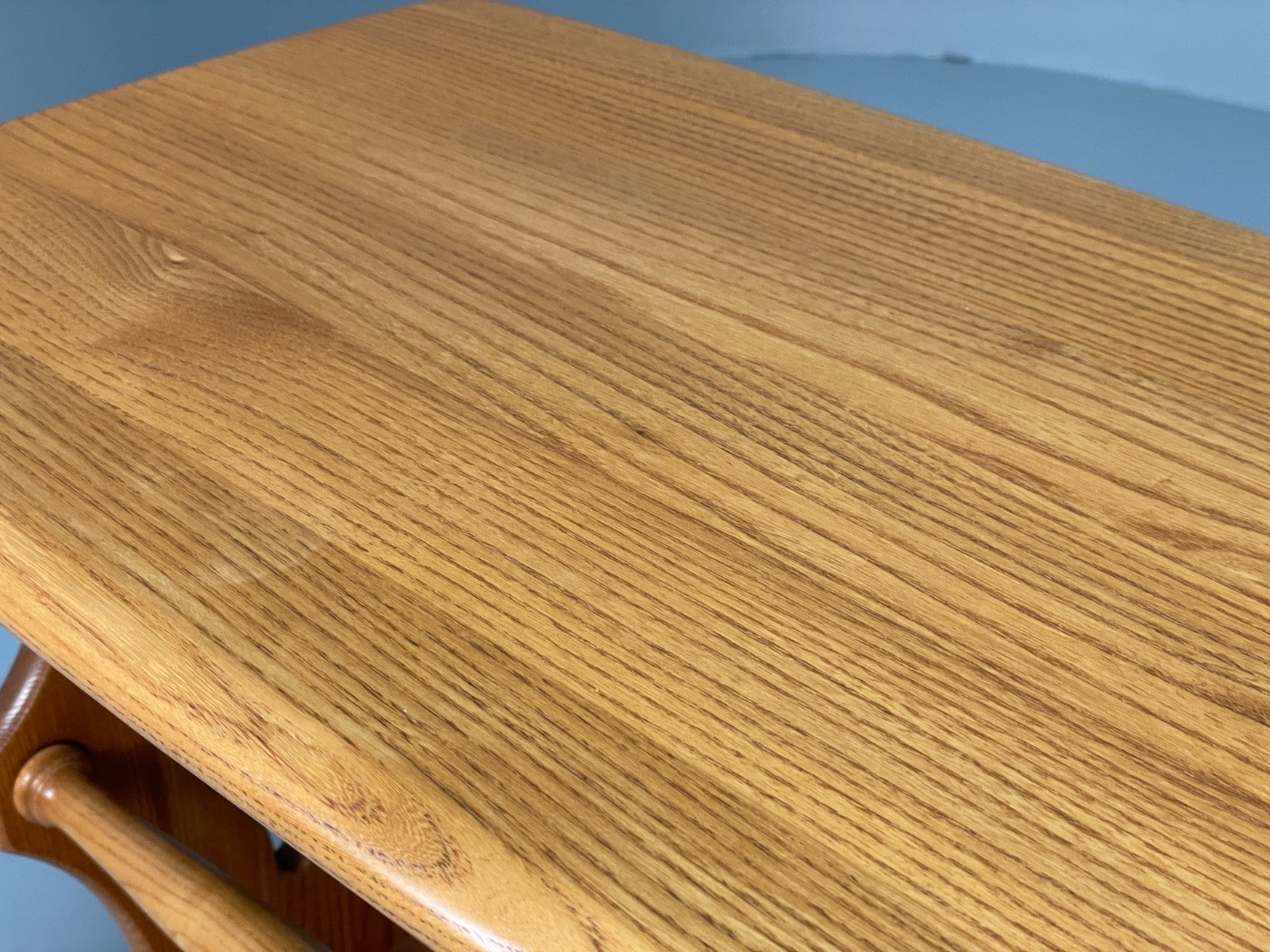 Vintage Ercol Side Table - Solid Light Elm Magazine Rack Country EB10978 MWOO6