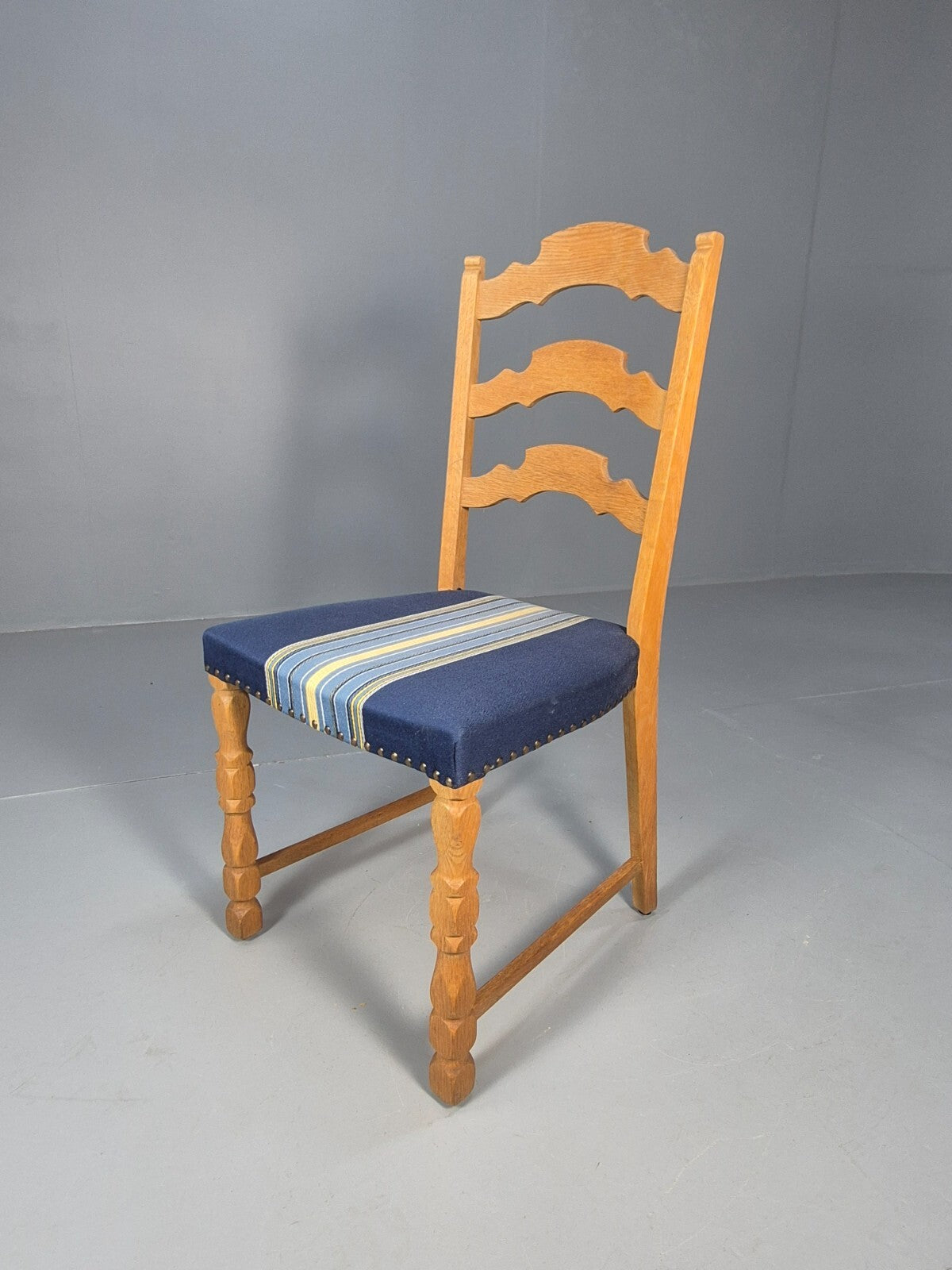 Six Oak Dining Chairs Blue Fabric Henning Kjaernulf Style Vintage EB9361 MDIN - UKDK FURNITURE