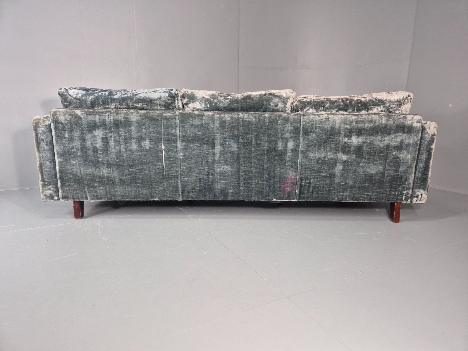 Huge 4 Seater Settee Turquoise Velvet ex Hotel Modern Design Retro EB11608 M4SS19