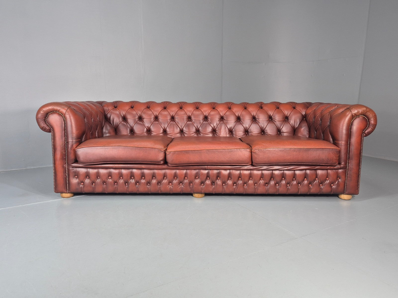 3 Seater Chesterfield Sofa Red Leather Studded Vintage EB11022 VCHE5
