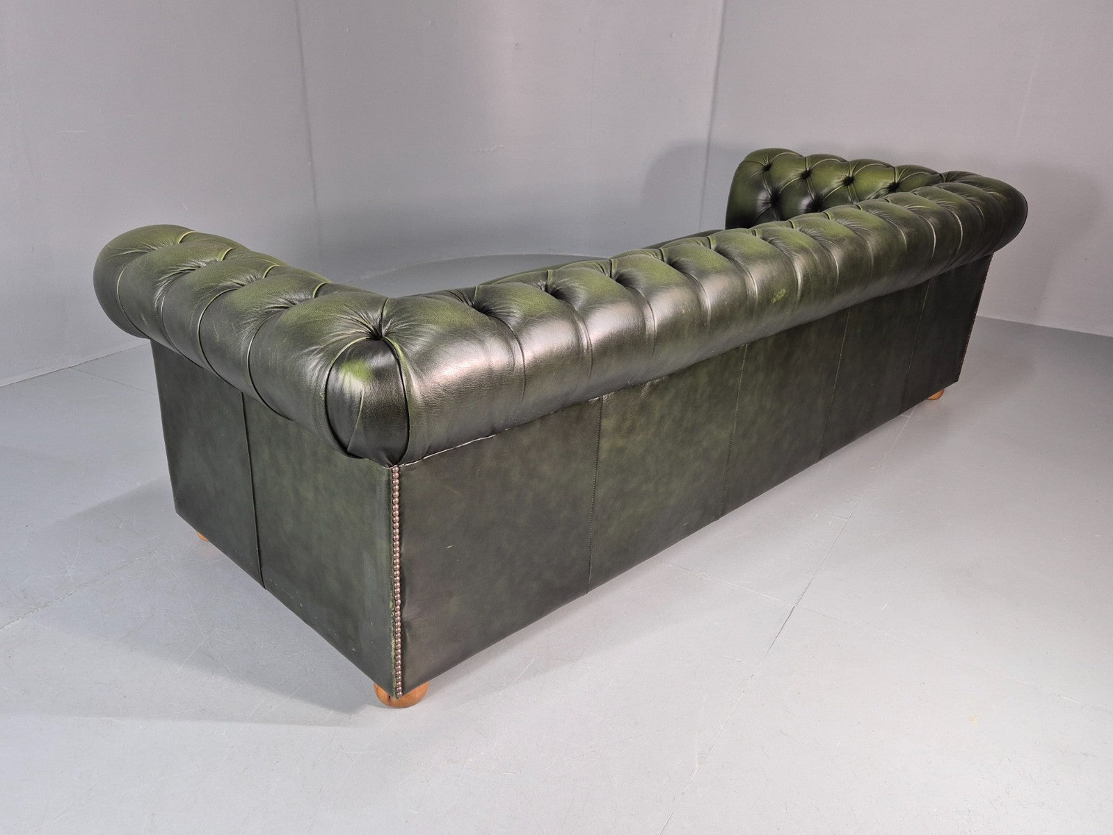 Three Seater Green Leather Chesterfield Quality Version Retro EB11032 VCHE19