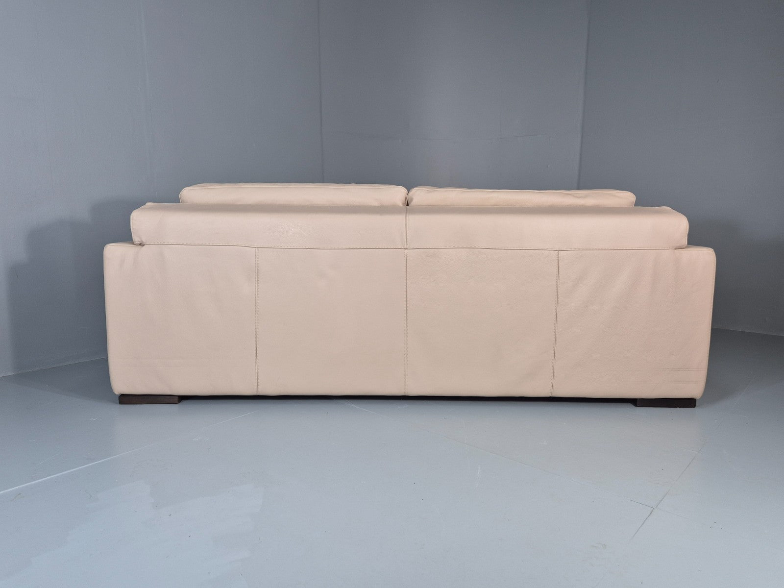 Vintage Natuzzi 2 Seat Sofa Cream Leather Modern Design EB11650 M2SS13