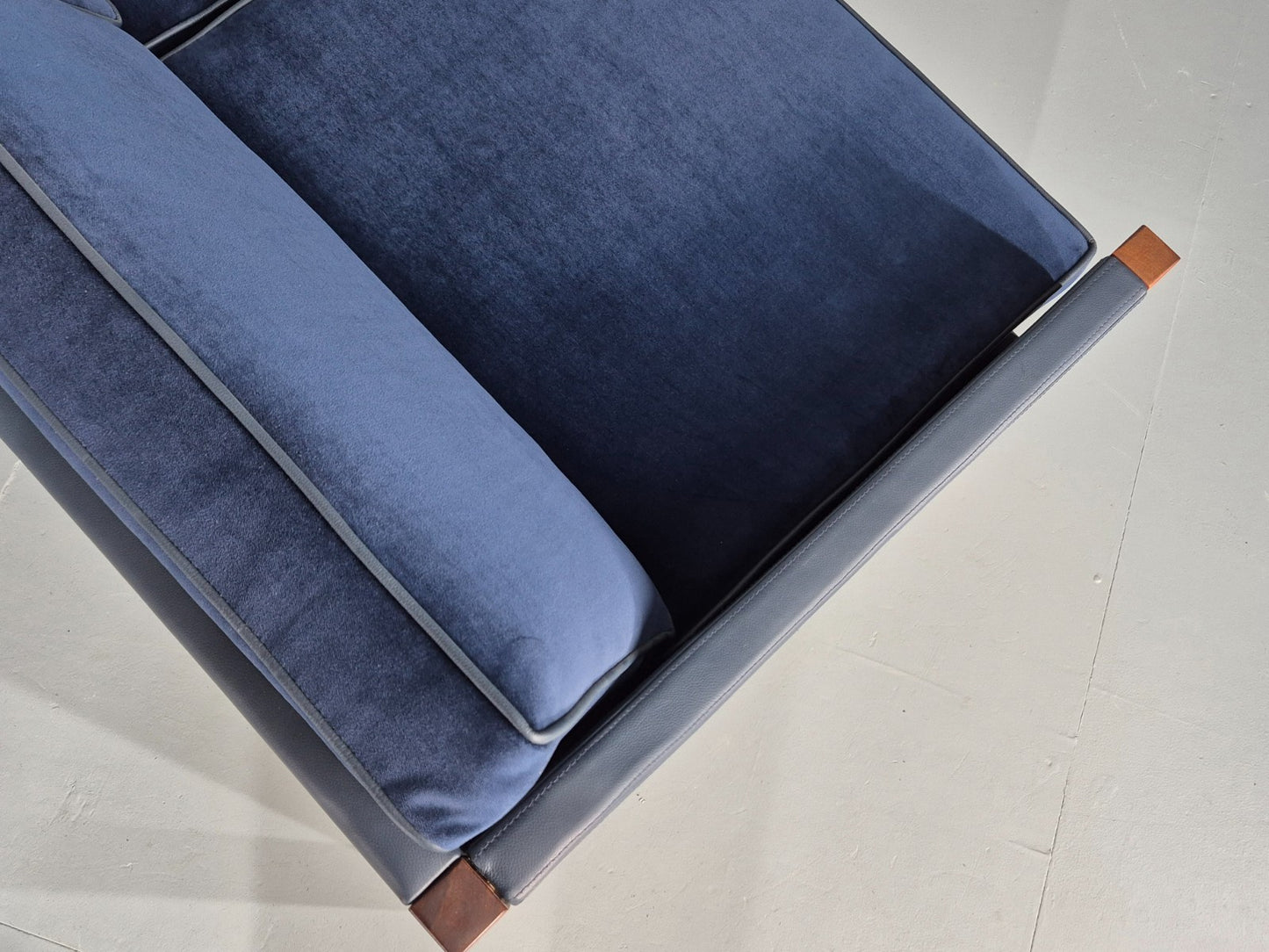 Vntage 2 Seater Sofa Danish Erik Jorgensen New Leather Upholstery  EB11928 M2SS12