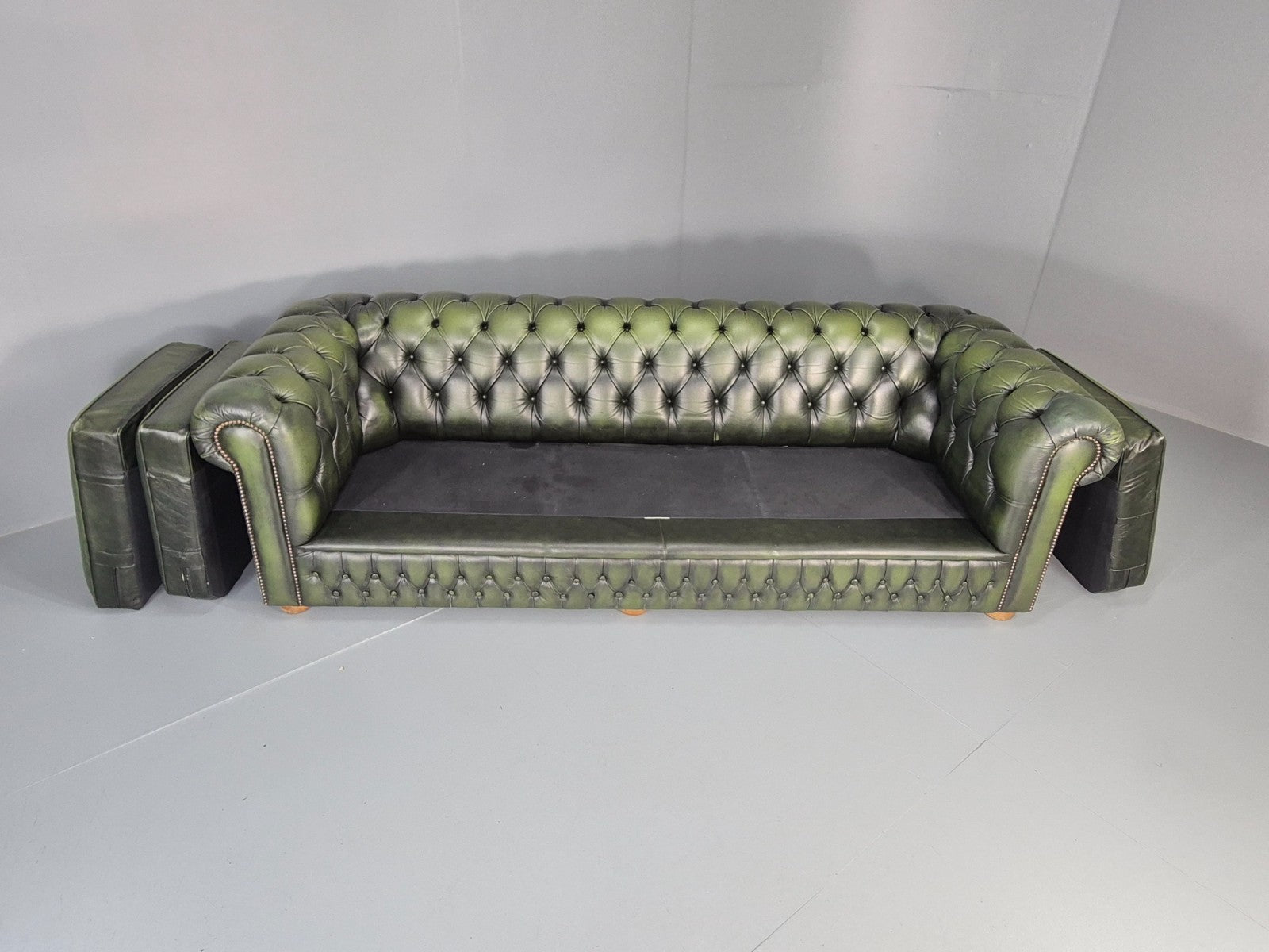 3 Seater Chesterfield Sofa Green Leather Studded Vintage EB11027 VCHE12