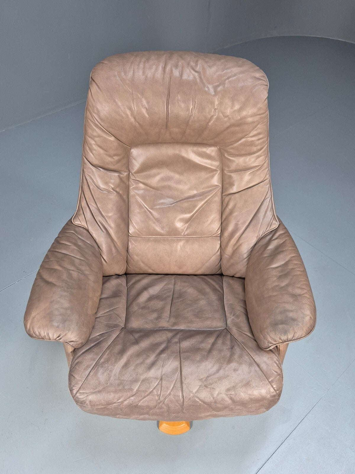 Vintage Danish Swivel and Recline Lounge Chair Beige Leather 1980s EB8889 MSWI - UKDK FURNITURE