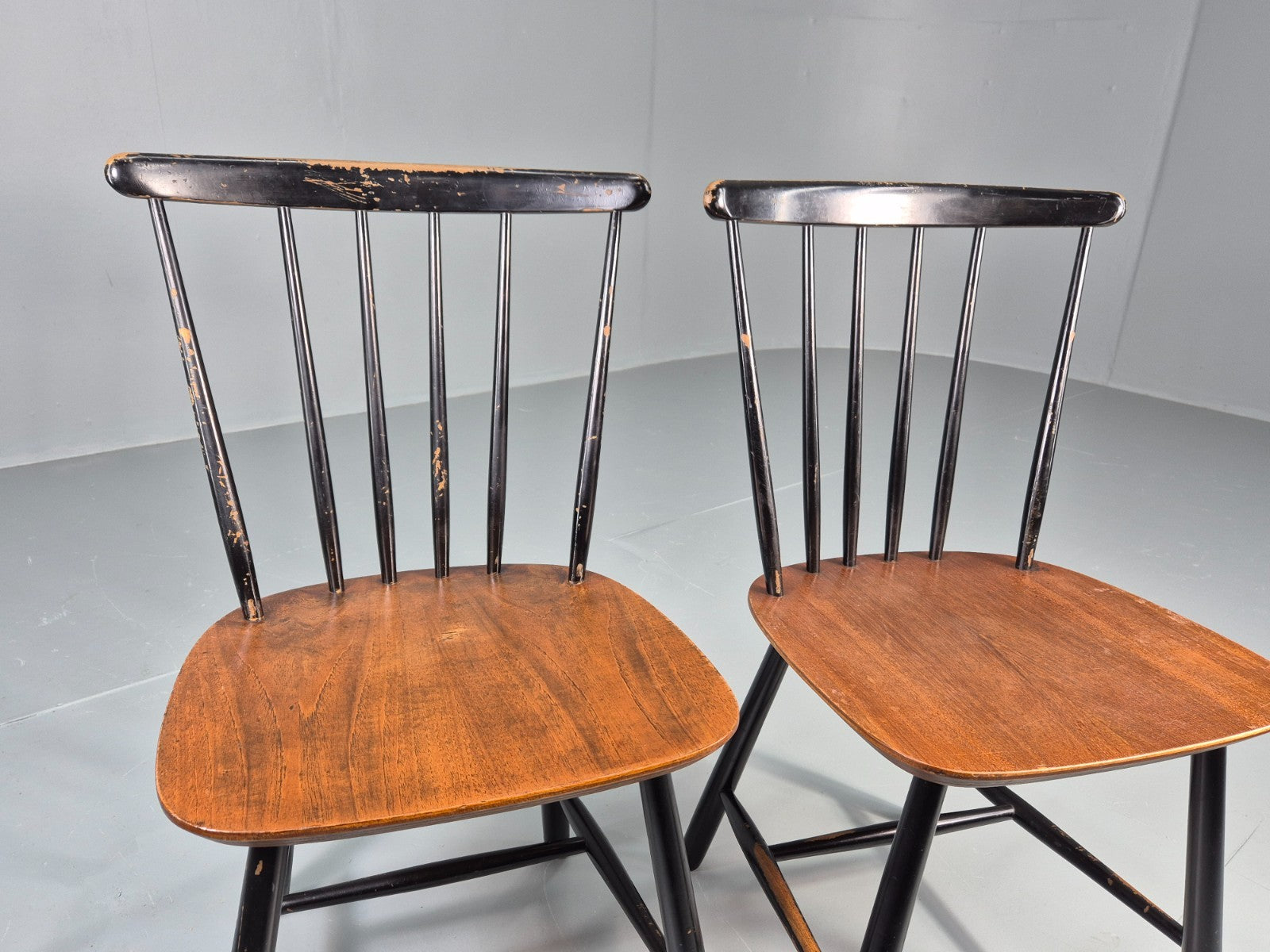 2 Vintage Midcentury Teak dining Chairs Fannet by Ilmari Tapiovaara EB11813 MDIN16