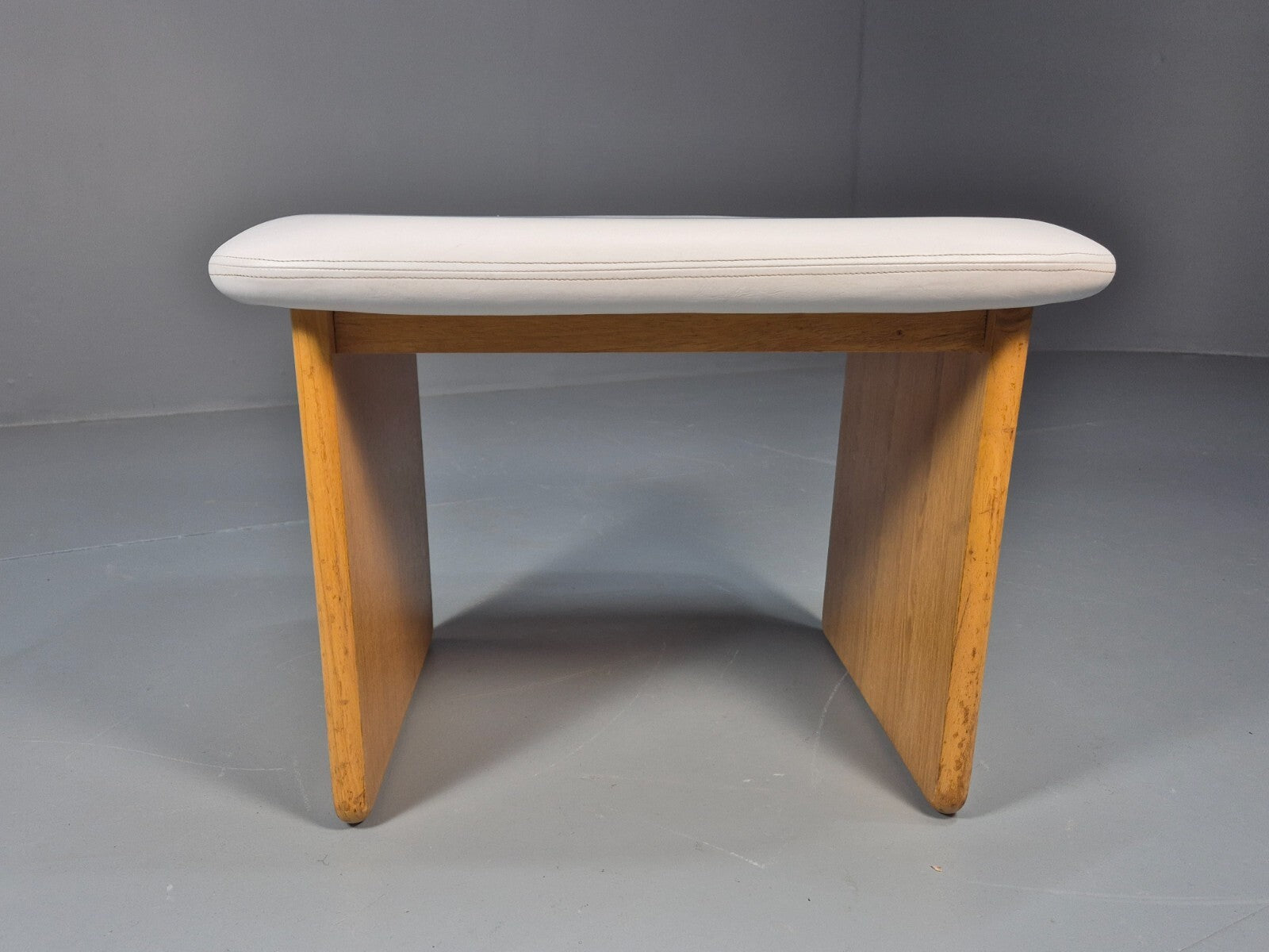 Vintage Stag Furniture Stool White Vinyl and Oak 1970s Retro EB9749 MFOO - UKDK FURNITURE