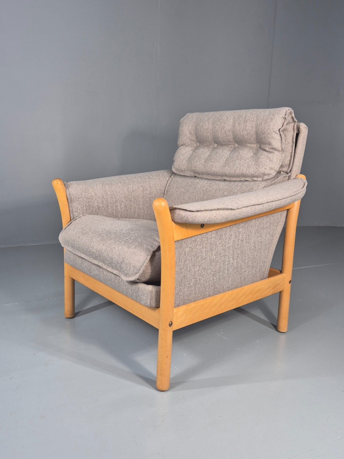 Vintage Lounge Chair Mid Century Danish Beech Frame New Upholstery EB11314 MNOR0