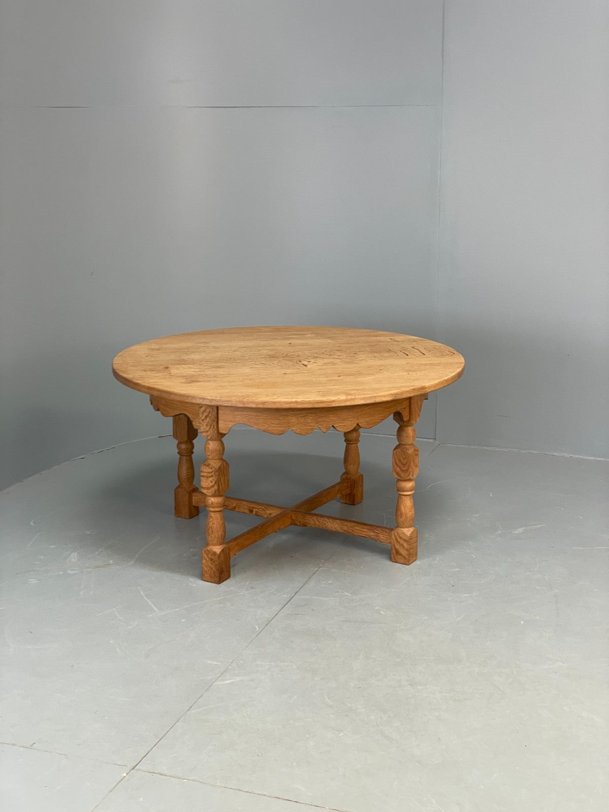 Round Oak Coffee Table Henning Kjaernulf Style Danish Design EB10825 MWOO16