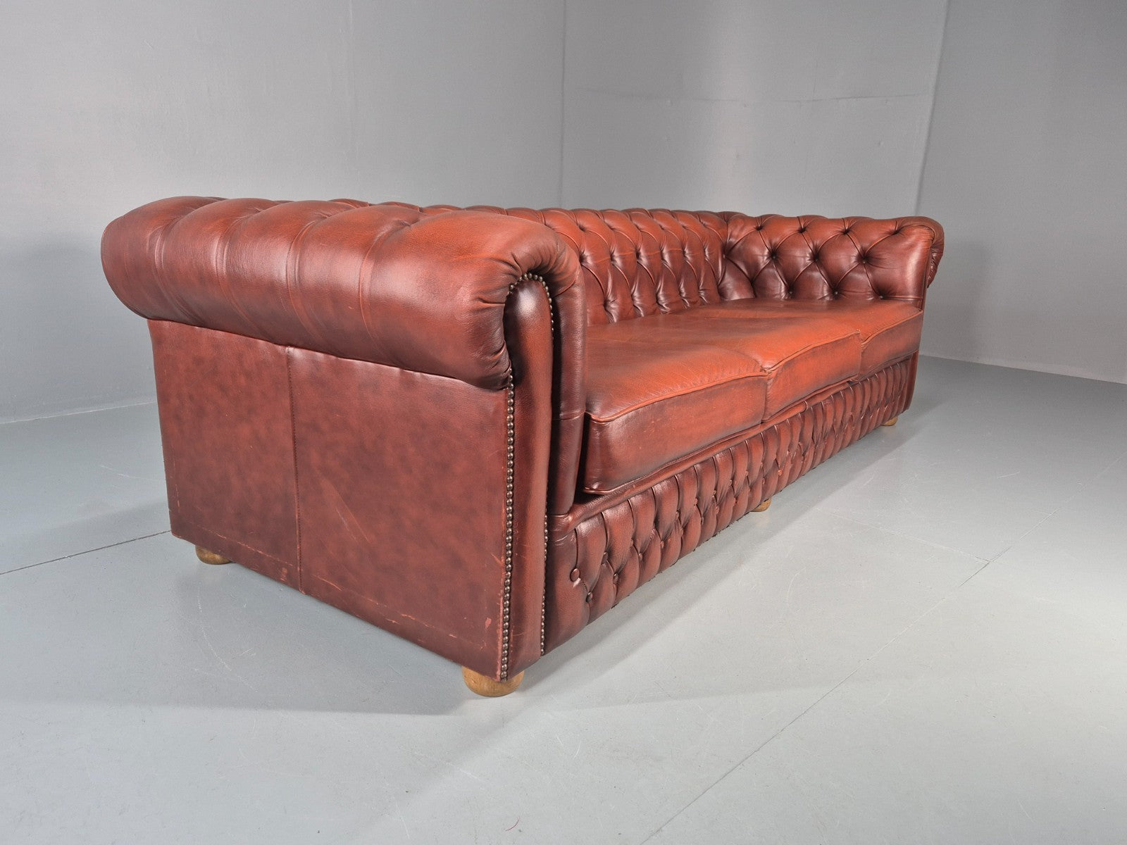 3 Seater Chesterfield Sofa Red Leather Studded Vintage EB10925 VCHE13