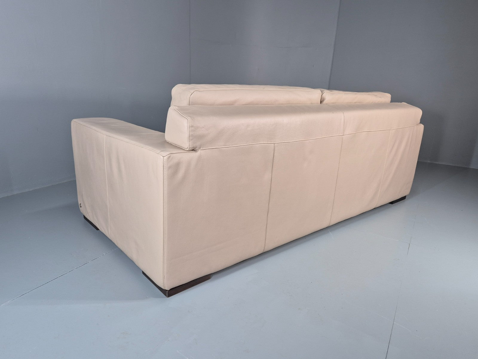 Vintage Natuzzi 2 Seat Sofa Cream Leather Modern Design EB11650 M2SS14