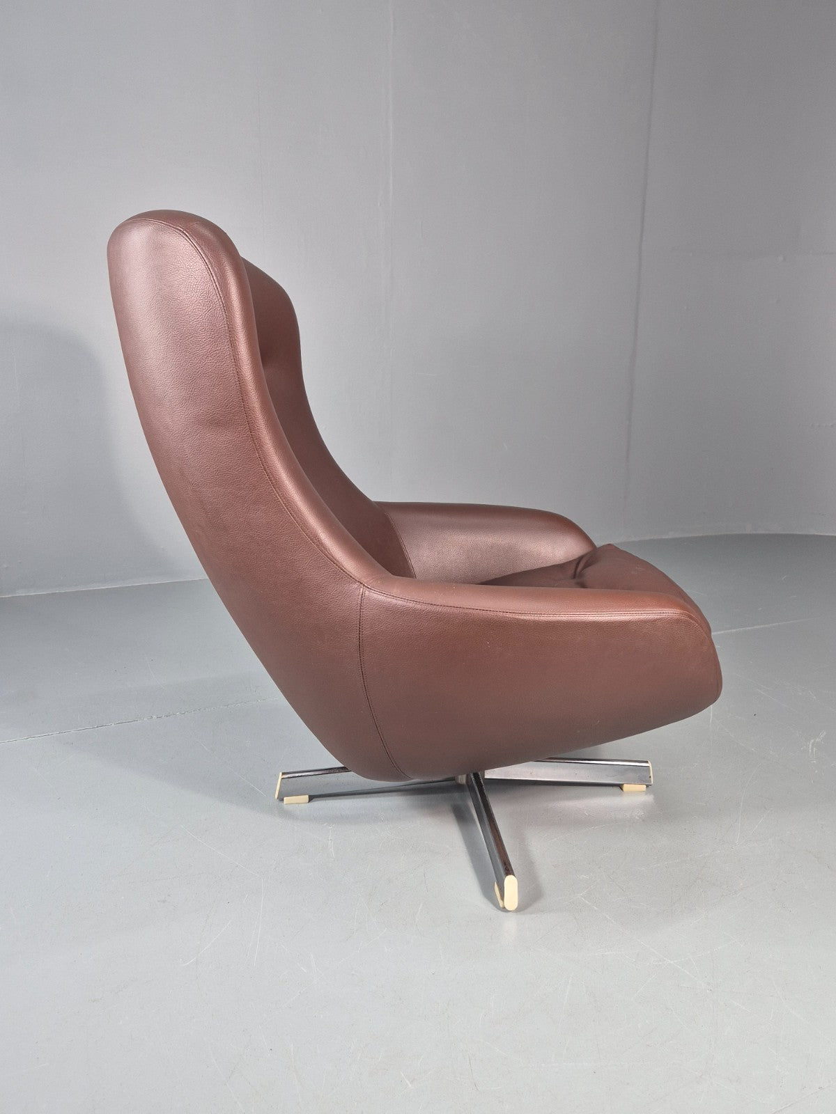 Vintage Bucket Swivel Chair 1970s Sweden Retro Mid Century Vinyl EB11118 MSWI3