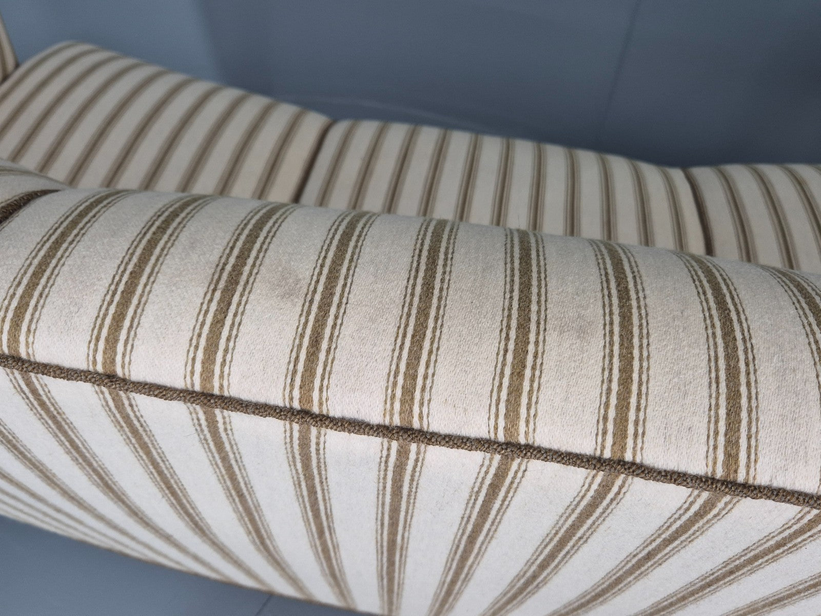 Three Seater Art Deco Curved Sofa 1930s Vintage Cream Green Wool  EB10799 V3SS15