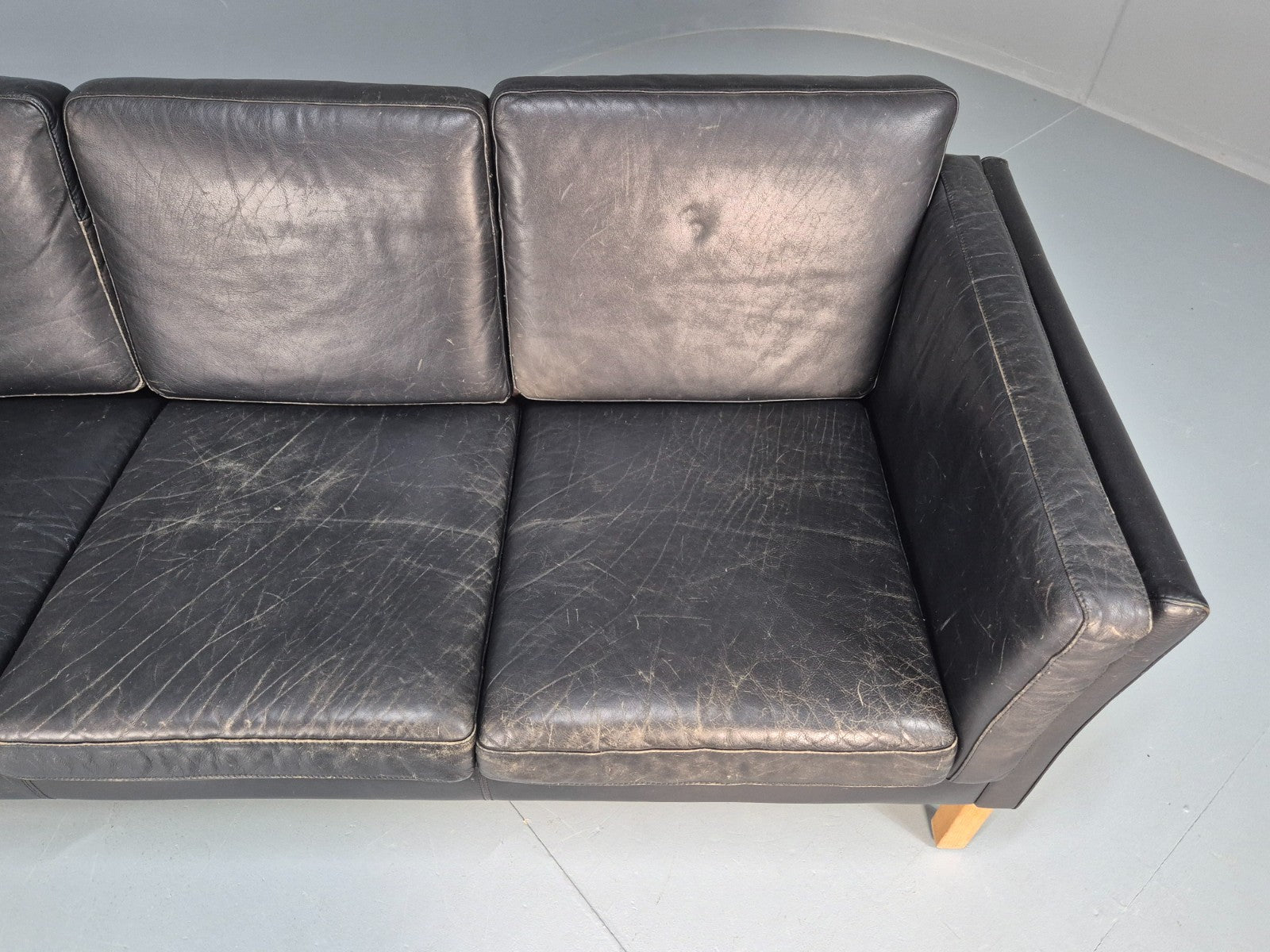 Vintage 3 Seat Sofa Danish Black Leather Mid Century Retro 1980s EB10073 M3SS9