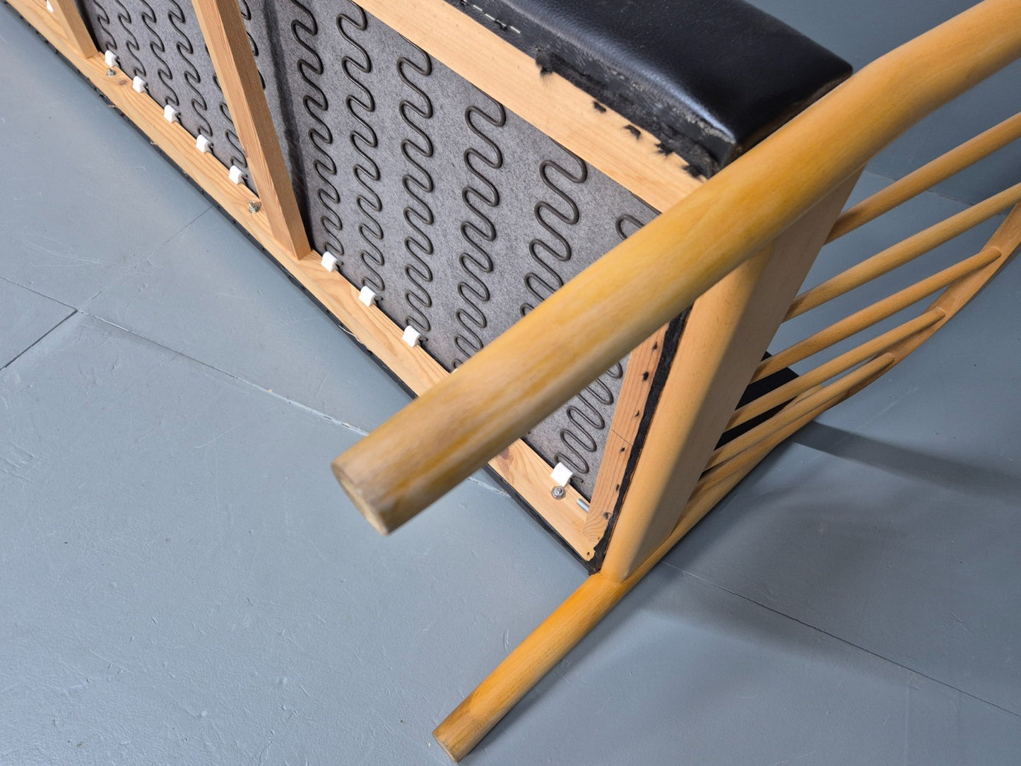 Mid Century Three Seater Sofa Beech Ends Black Leather 1980s Retro EB10399 M3SS10