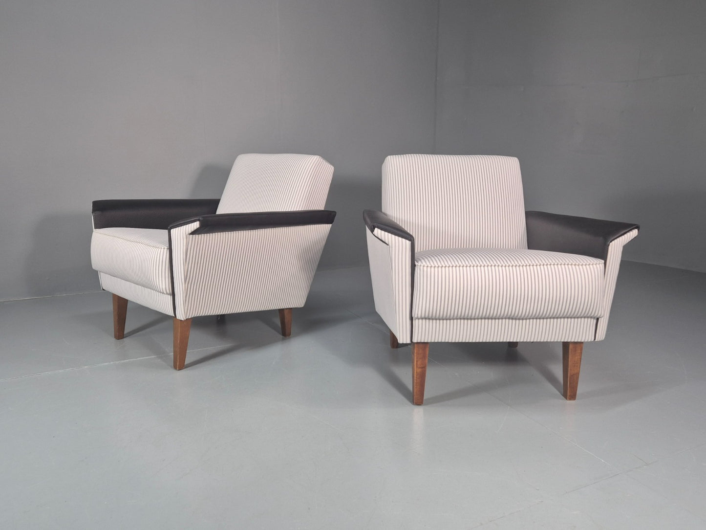 2 Mid Century Lounge Chairs Vintage Danish 1950s New Upholstery  EB10982 MNOR1