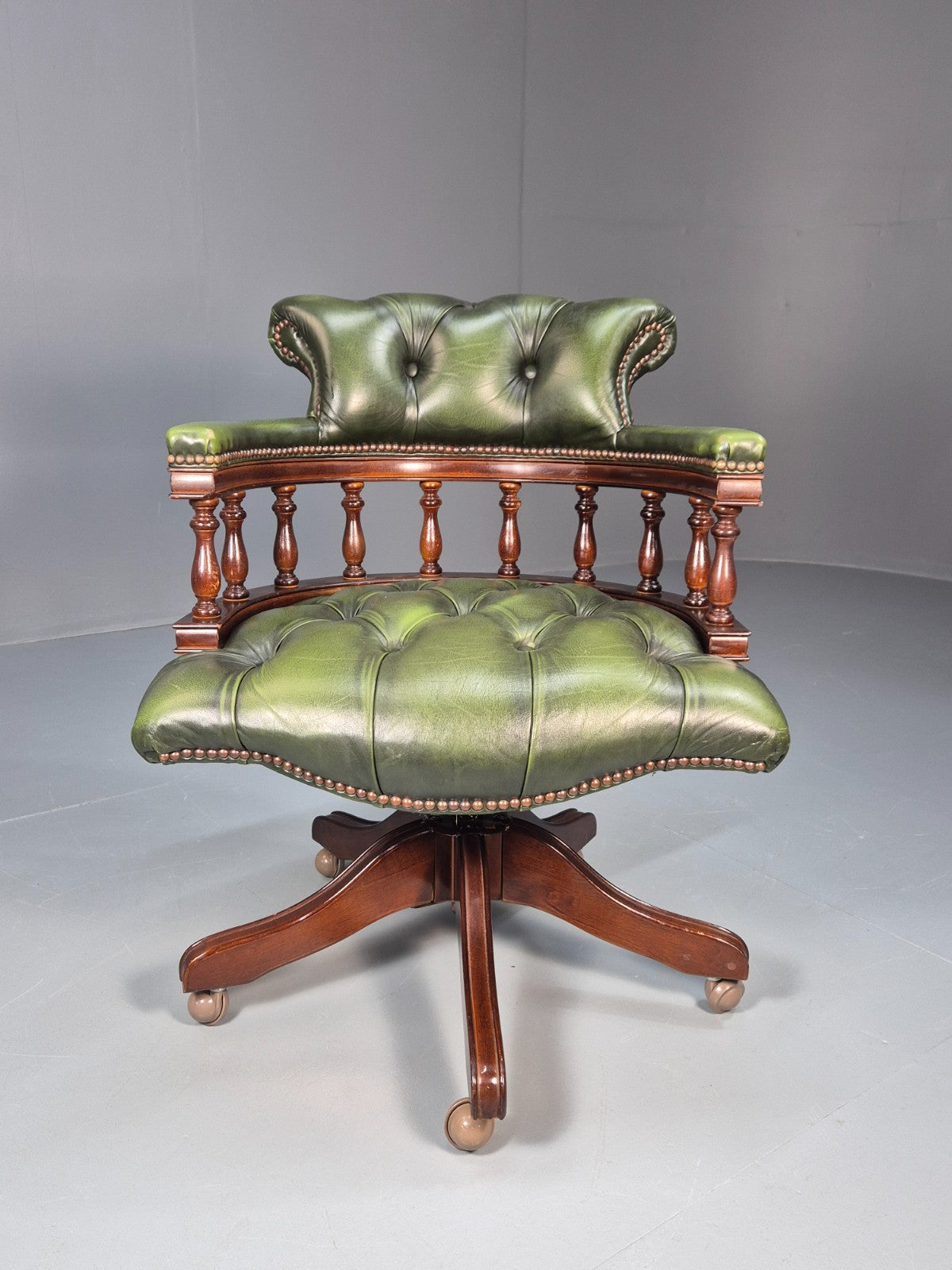 Captains Office Chair Green Leather Swivel and Tilt 1980s Retro EB10611 MSWI1