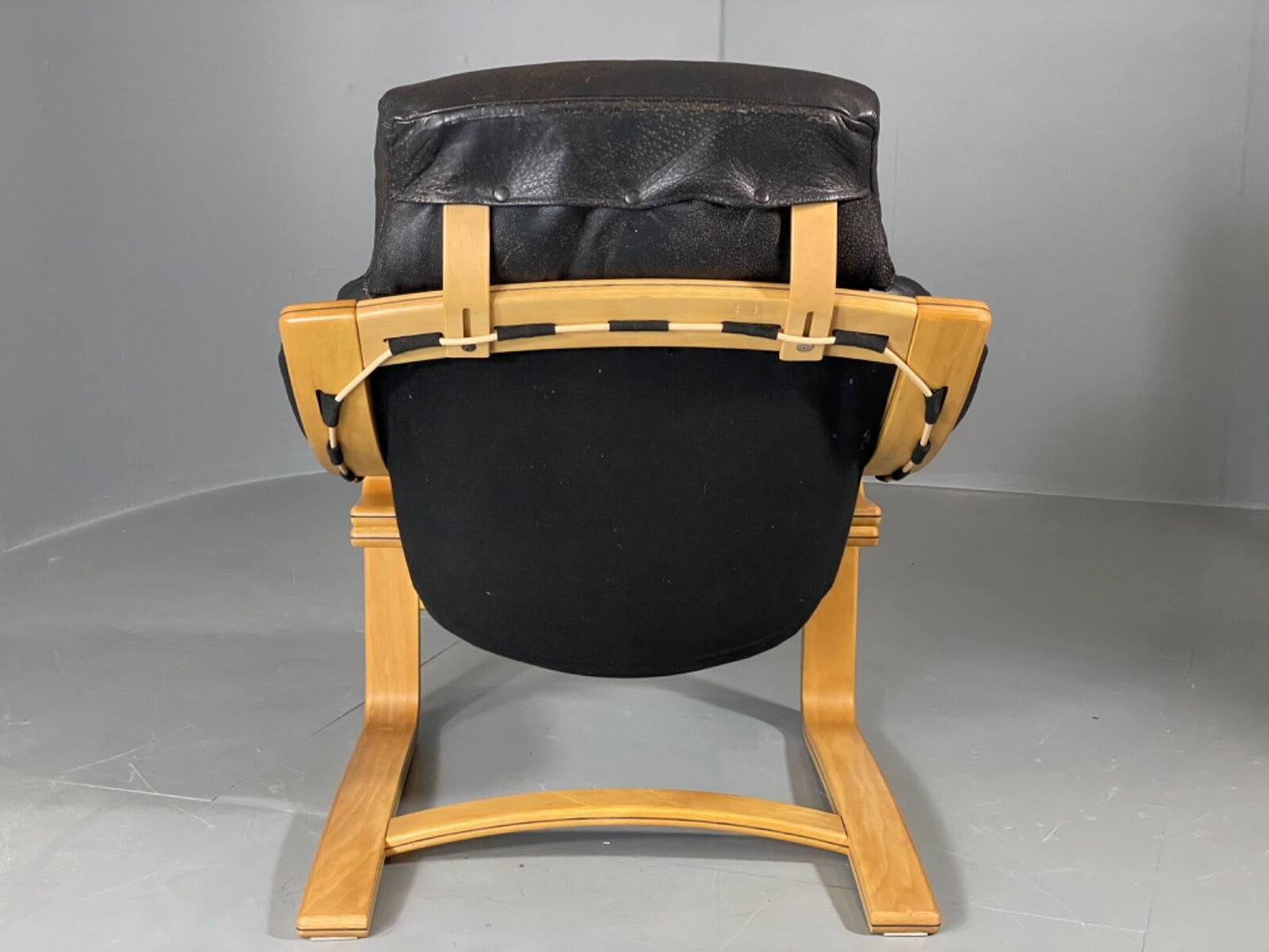 Vintage Danish Lounge Chair Black Leather Skippers Apollo Chair EB6121 MBEN6