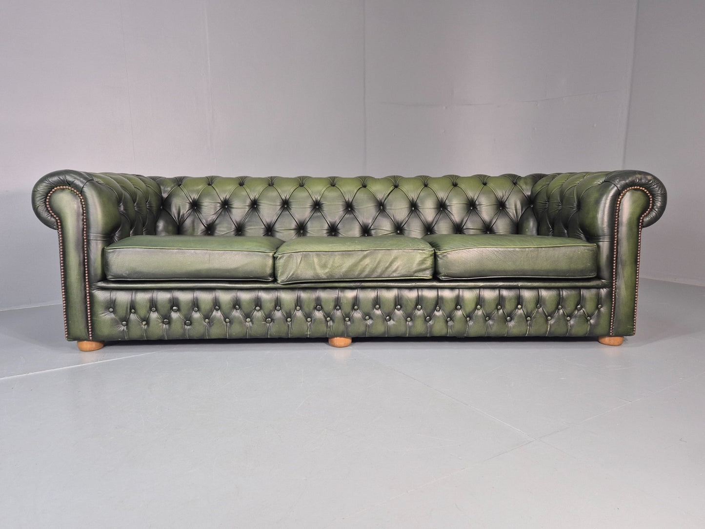 3 Seater Chesterfield Sofa Green Leather Studded Vintage EB11024 VCHE5