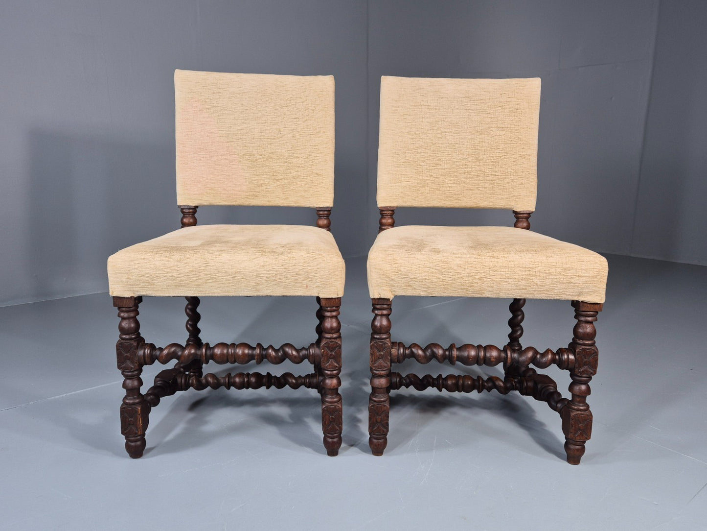 2 Baroque Dining Chairs in Oak Barley Twist H Stretchers Antique EB11425 VDIN2