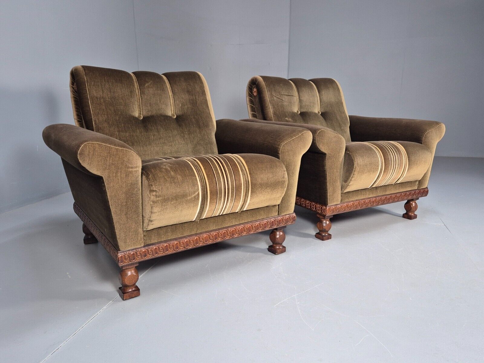 2 Vintage Danish Lounge Chairs Green Velour Oak Frame 1970s Retro EB9027 MNOR - UKDK FURNITURE