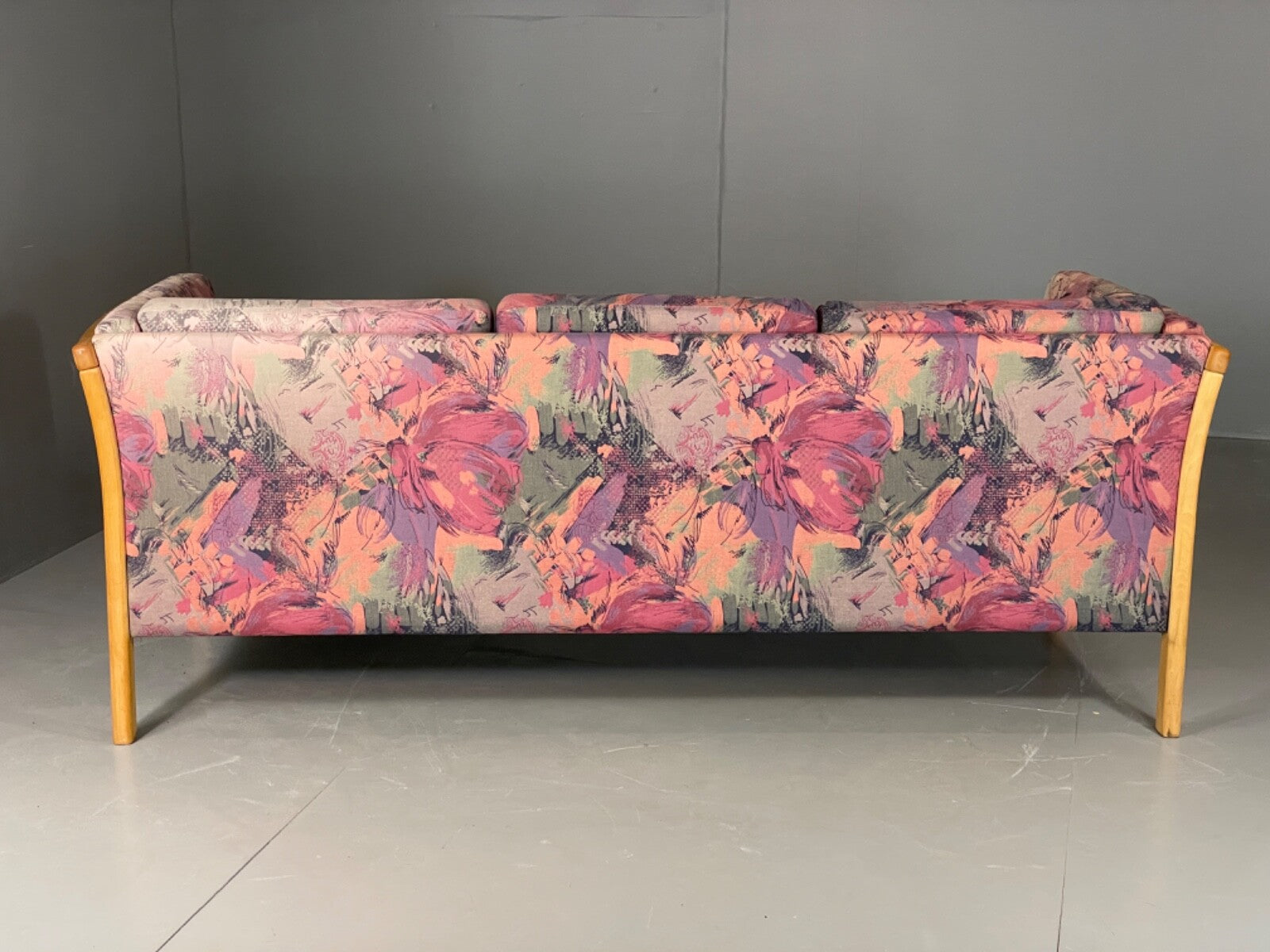 Vintage Stouby Sofa Floral Fabric Beech End 1980s Retro 3 Seat MCM EB6129 M3SS3