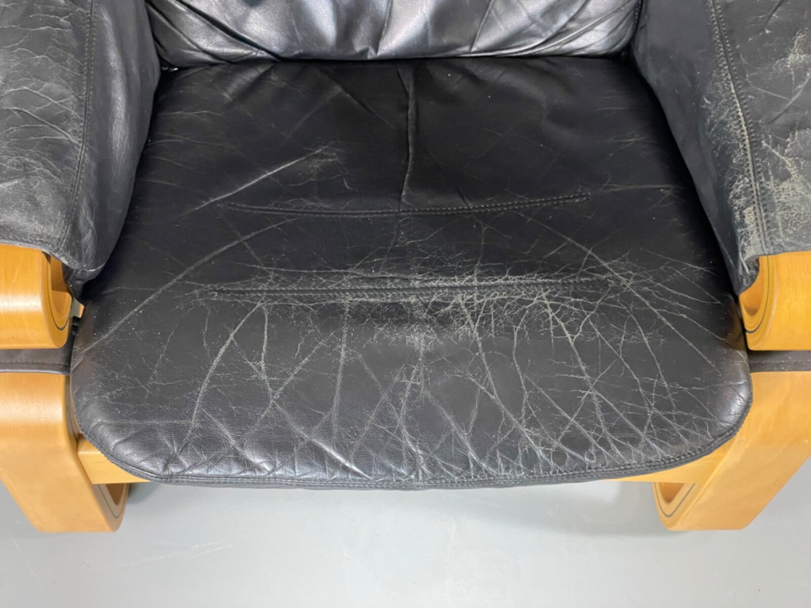 Vintage Danish Lounge Chair Black Leather Skippers Apollo Chair EB6121 MBEN9