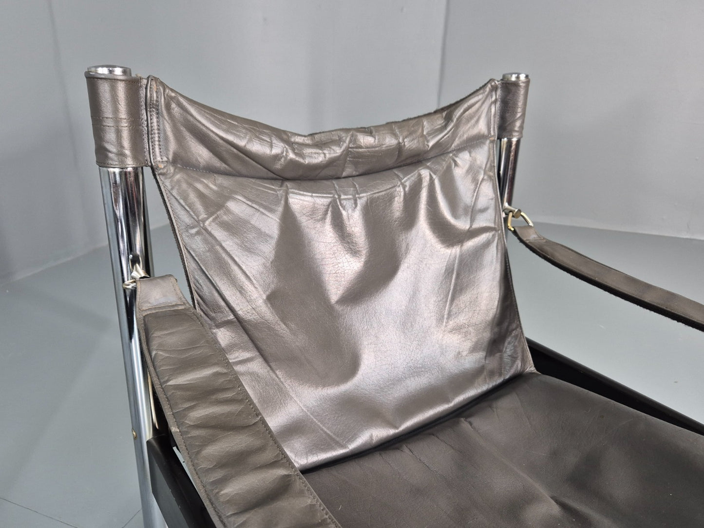 2 Vintage Leather and Chrome Lounge Chairs Safari by Borje Johanson EB11287 MNOR16