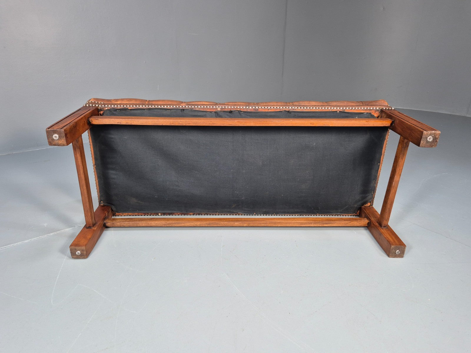 Vintage Georgian Style Leather Upholstered Buttoned Long Ottoman  EB10623 MFOO8