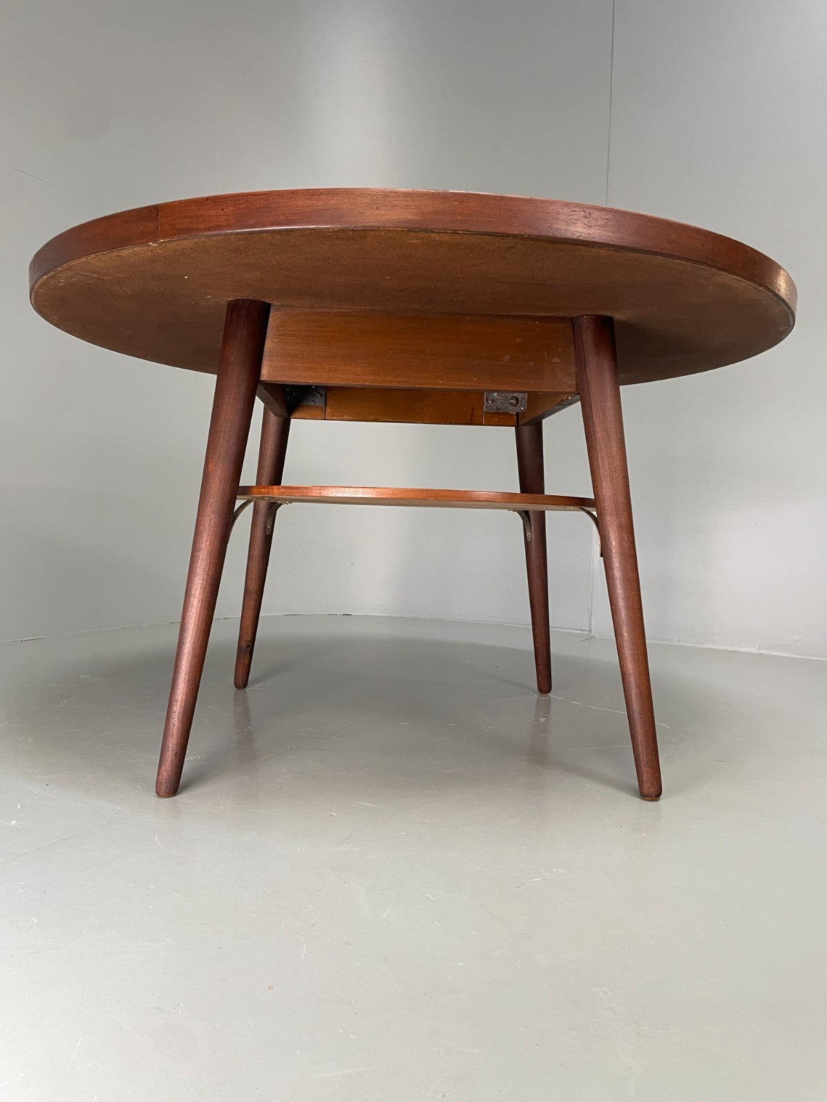 Vintage Round Dining Table 1960s Mid Century Formica Teak Shelf EB11810 MWOO8