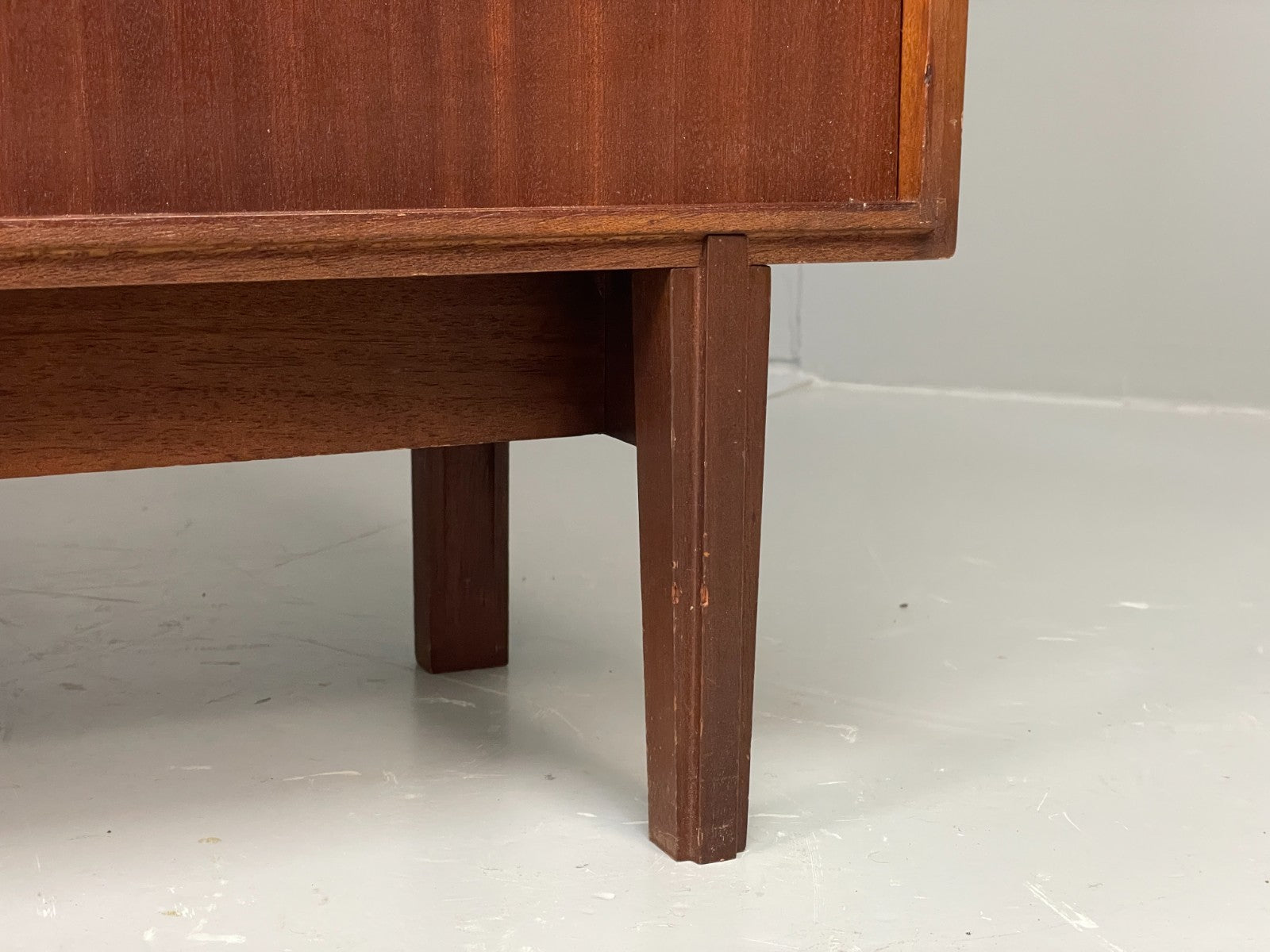 Vintage 1960s Glazed Cabinet Mid Century Beaver & Tapley Bookcase EB11536 MWOO9