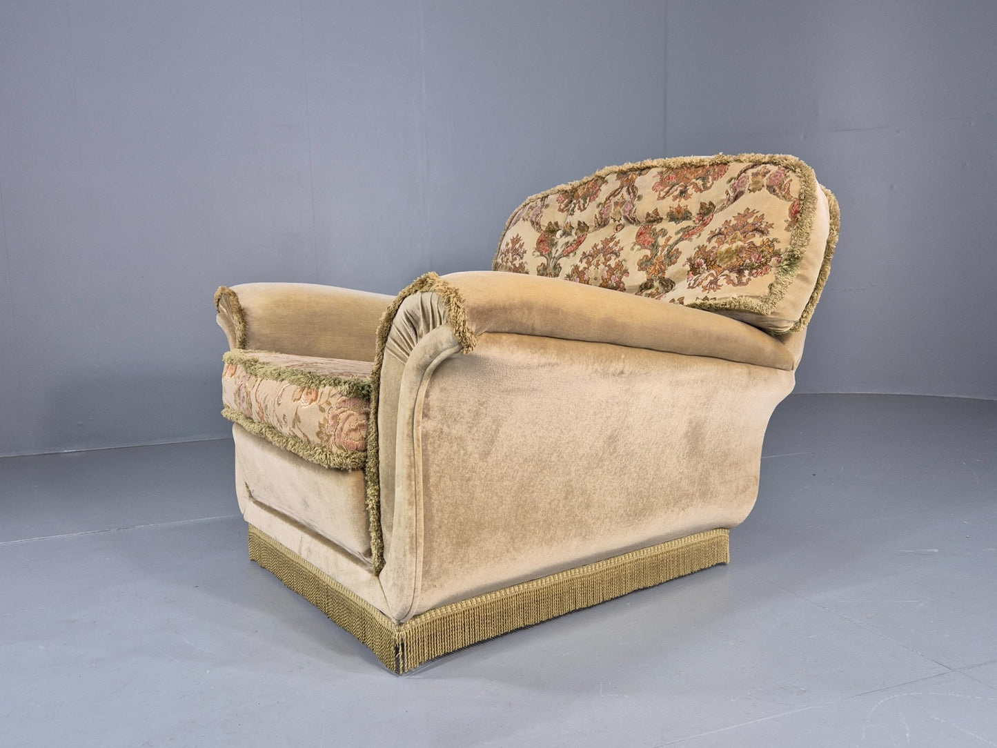 Vintage 1960s Luxury Lounge Chair Green Velour Floral Seat Retro  EB11779 MNOR1