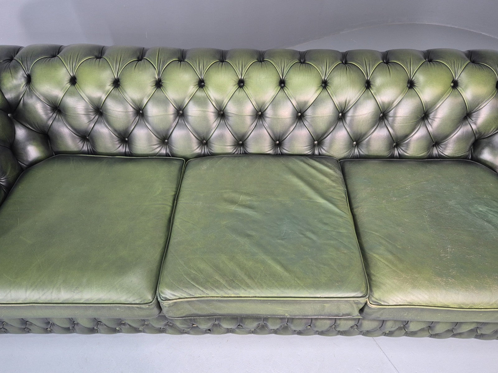3 Seater Chesterfield Sofa Green Leather Studded Vintage EB11027 VCHE8