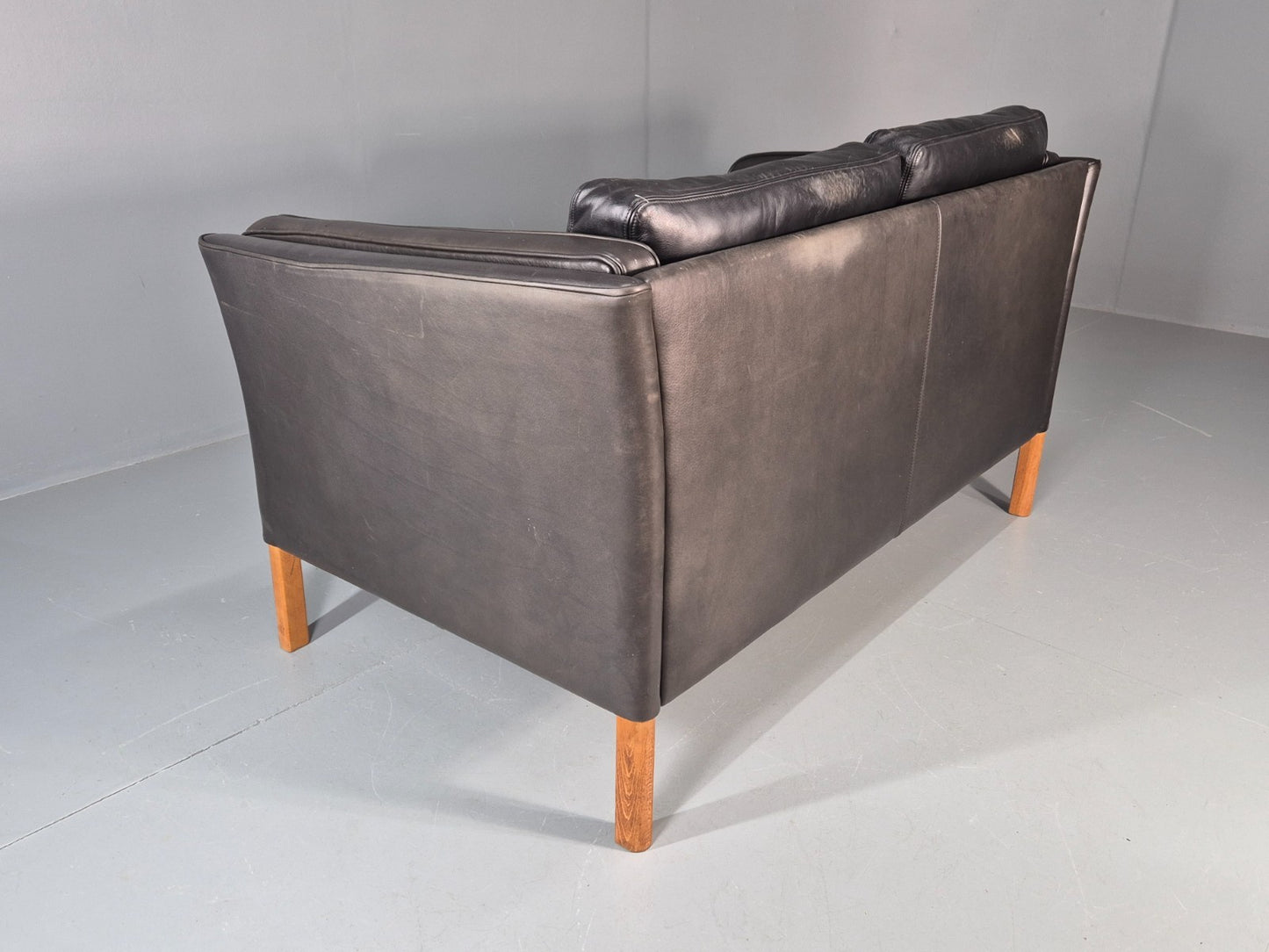 Vintage Danish Two Seater Leather Sofa Quality Feather Filled Retro EB11635 M2SS16