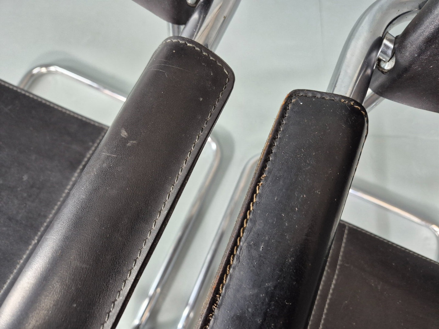 2 Leather and Chrome Elbow Chair Bauhaus Style Vintage 1980s Retro EB11214 MNOR11