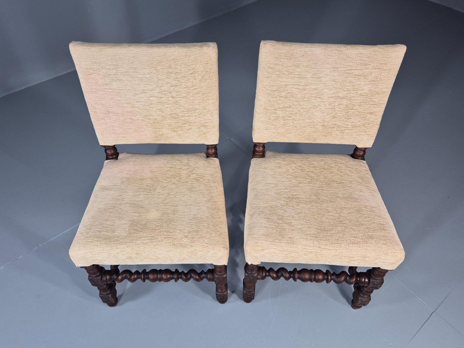 2 Baroque Dining Chairs in Oak Barley Twist H Stretchers Antique EB11425 VDIN5