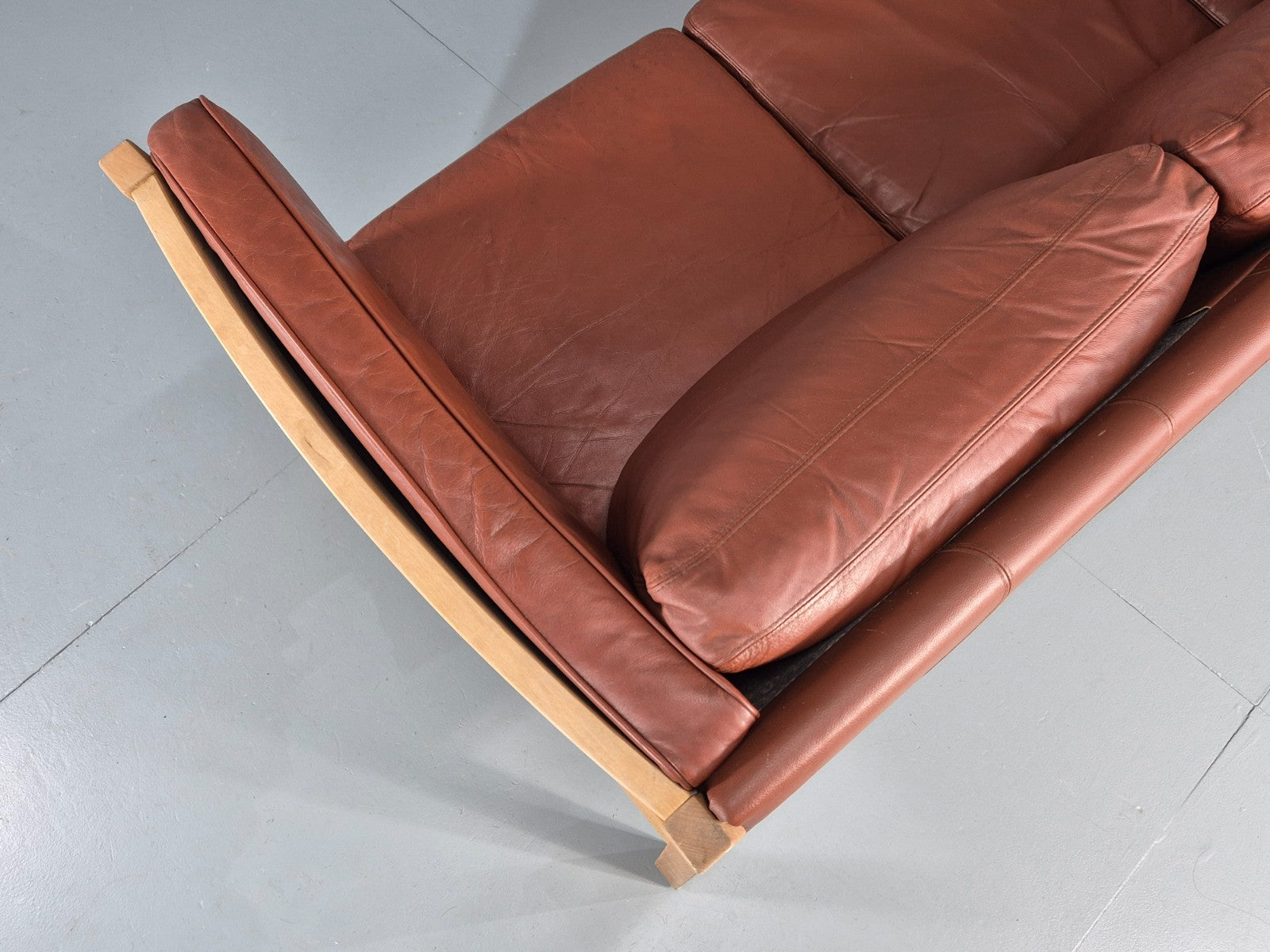 Vintage Stouby 3 Seat Sofa Reddy Brown Leather Beech Wood Slat EndsEB10525 M3SS16