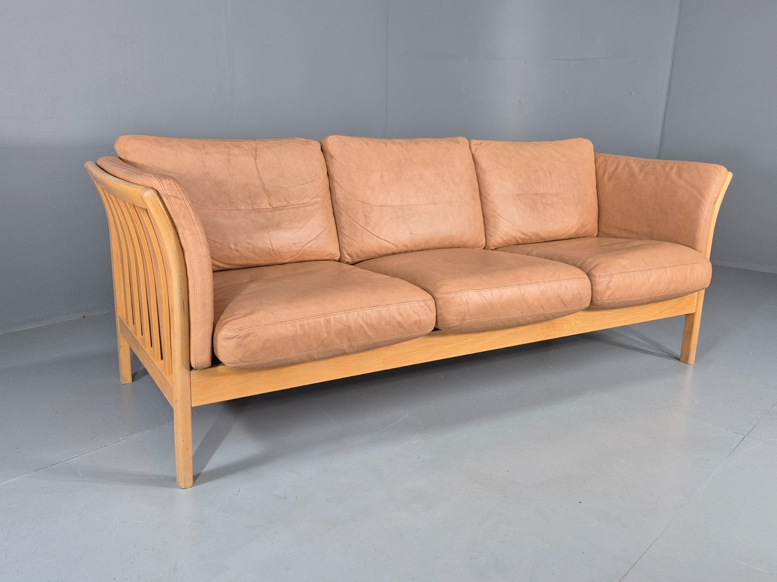Vintage 3 Seater Sofa Danish Light Tan Leather Beech Skalma  Retro EB11914 M3SS0