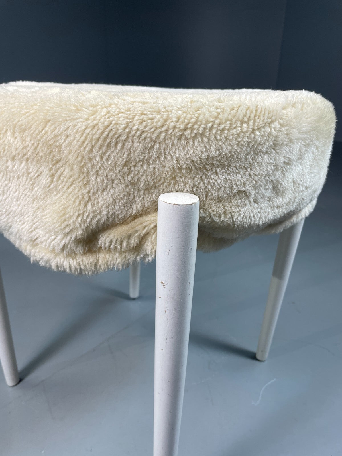 Vintage Footstool White Fun Fur Upholstery Retro Mid Century 1960s EB6561 MFOO6