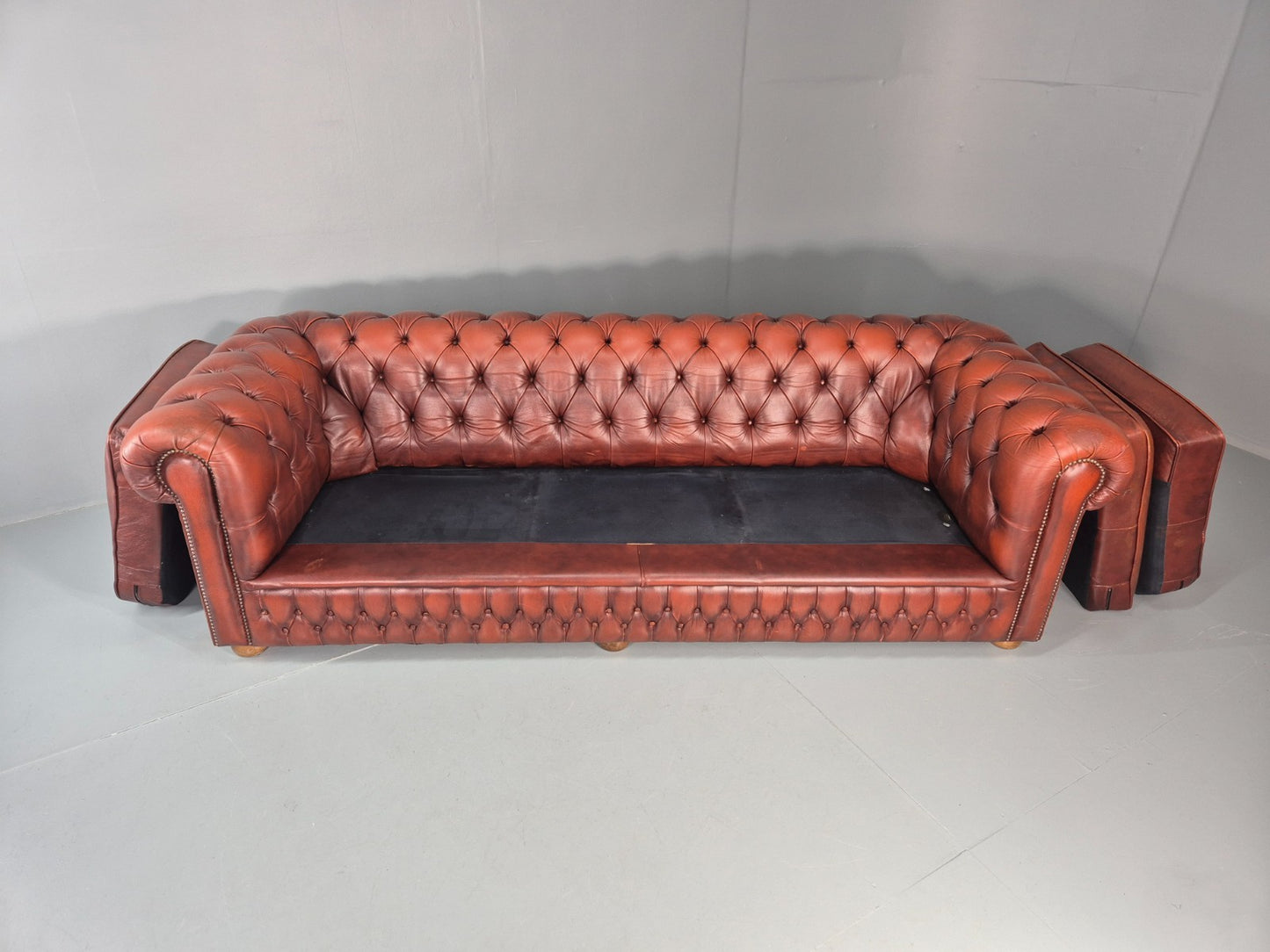 3 Seater Chesterfield Sofa Red Leather Studded Vintage EB11028 VCHE12