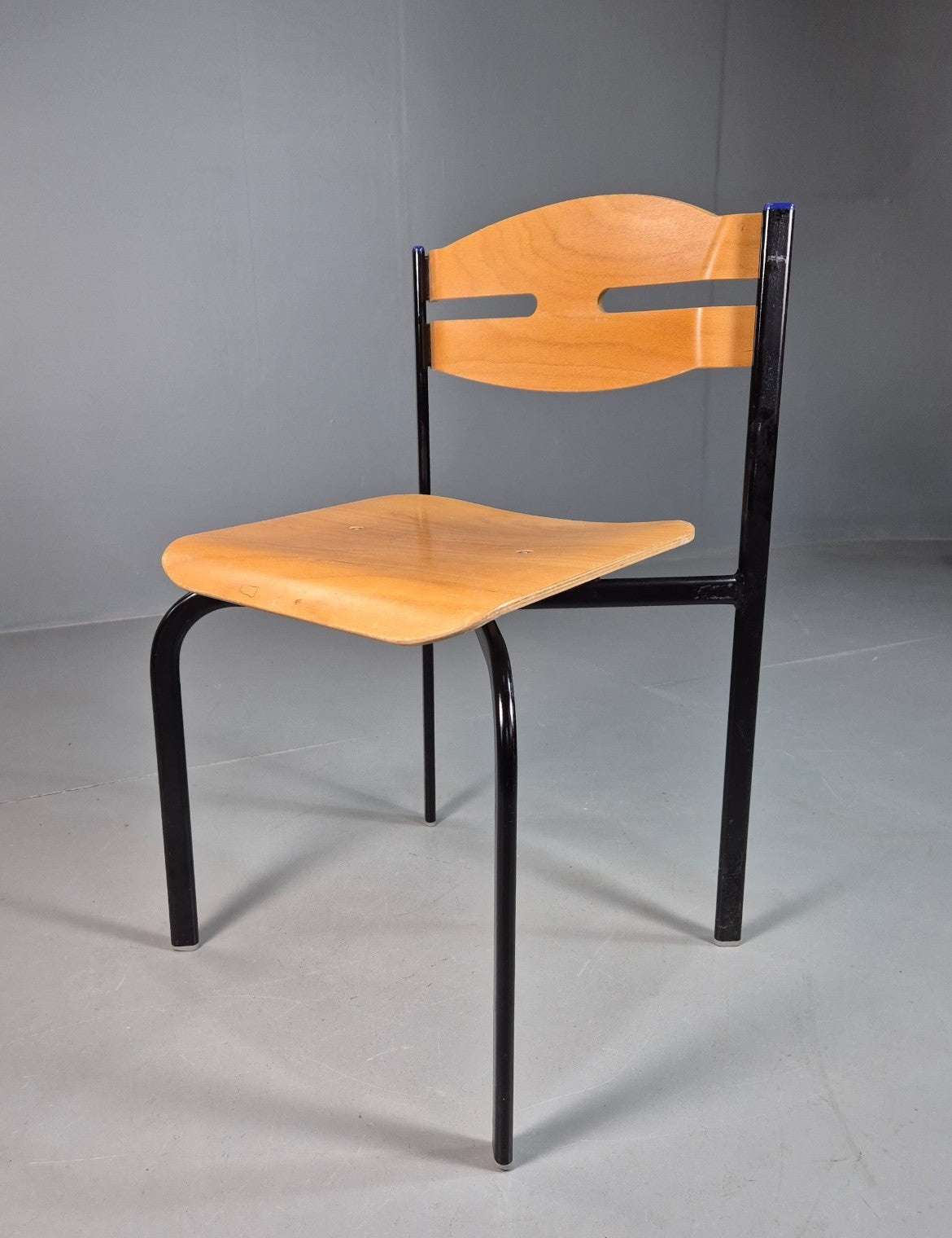 8 Stacking Chairs Danish Plywood and Metal Vintage Retro EB7277 MSTA5