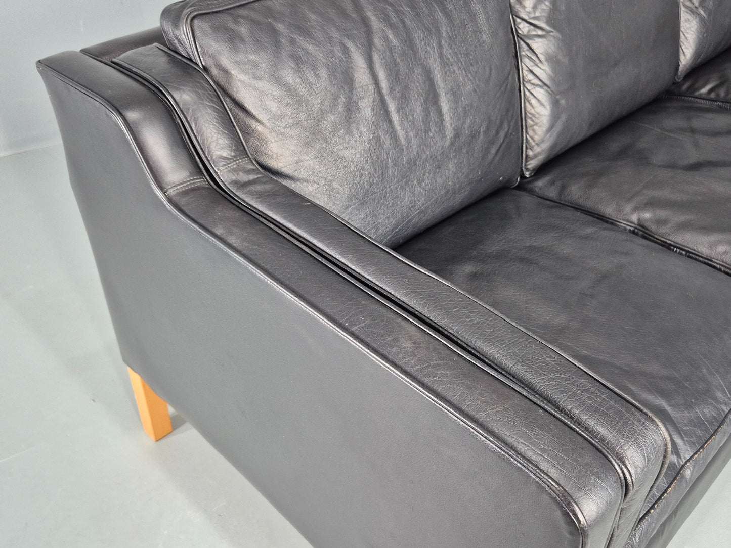Vintage 3 Seater Sofa Danish Black Leather 1980s Retro MCM Quality EB12434