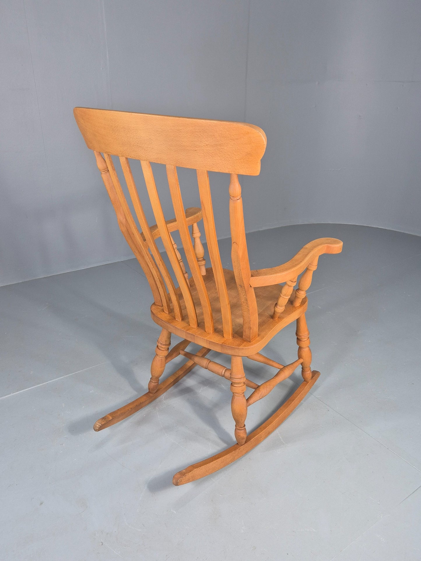 Vintage Traditional Farmhouse Rocking Chair 1970s Cottage Style Beech EB12473