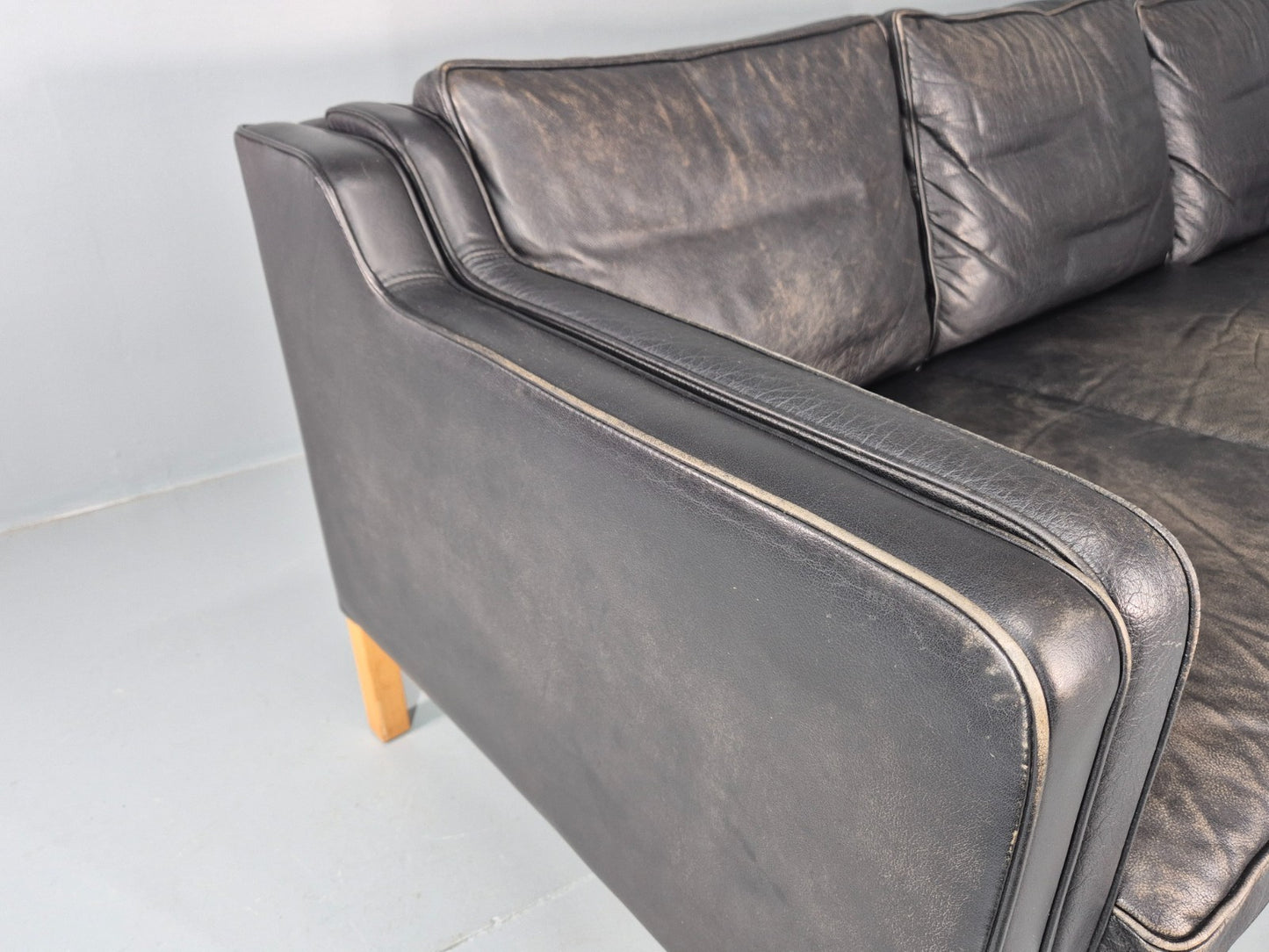 Danish Mid-Century 3-Seater Black Leather Sofa — Vintage Mogensen Style, Solid Wood Frame