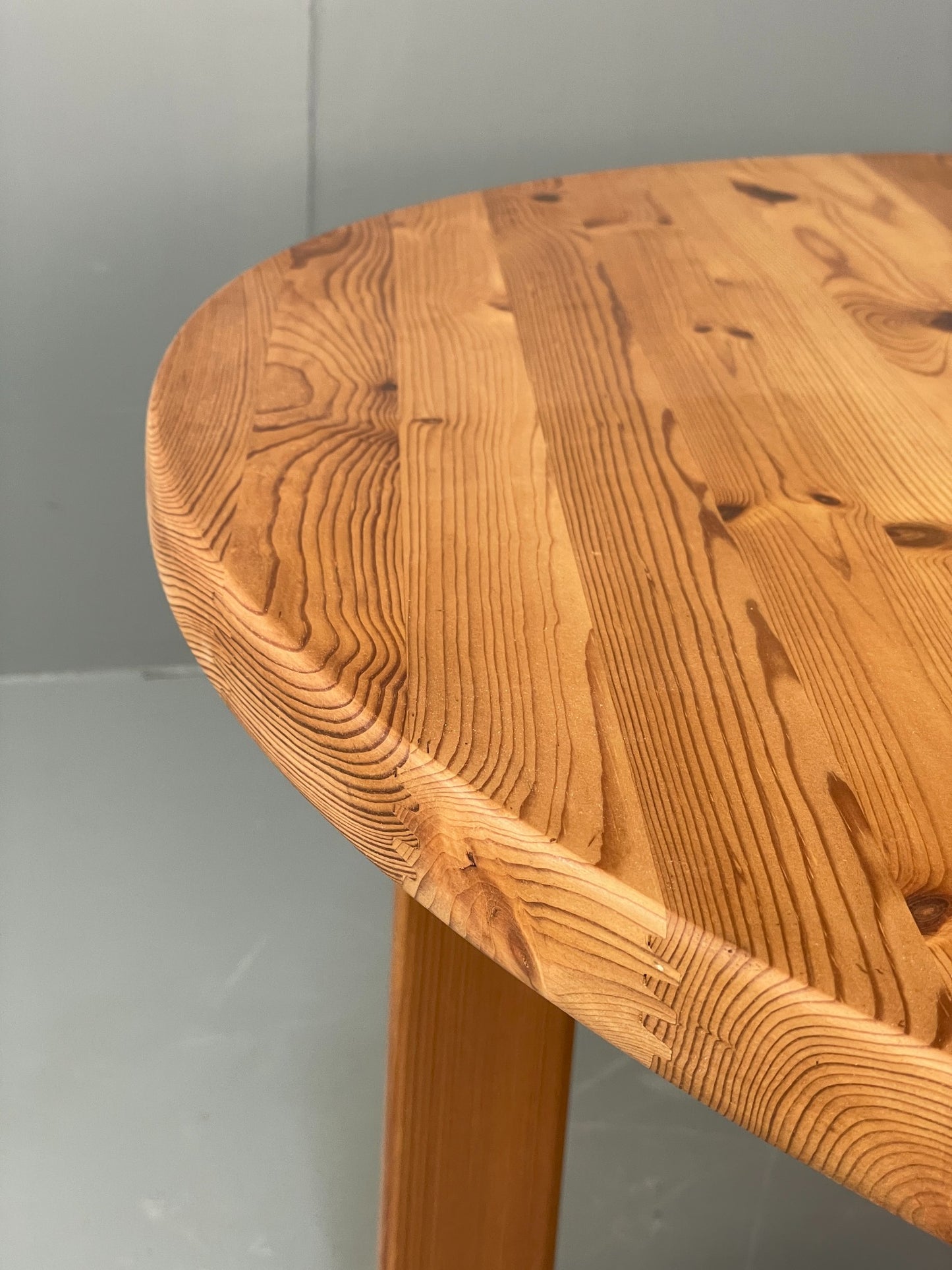 Vintage Pine Coffee Table Round Solid 1970s Wilhelmsson Style Swedish EB10823