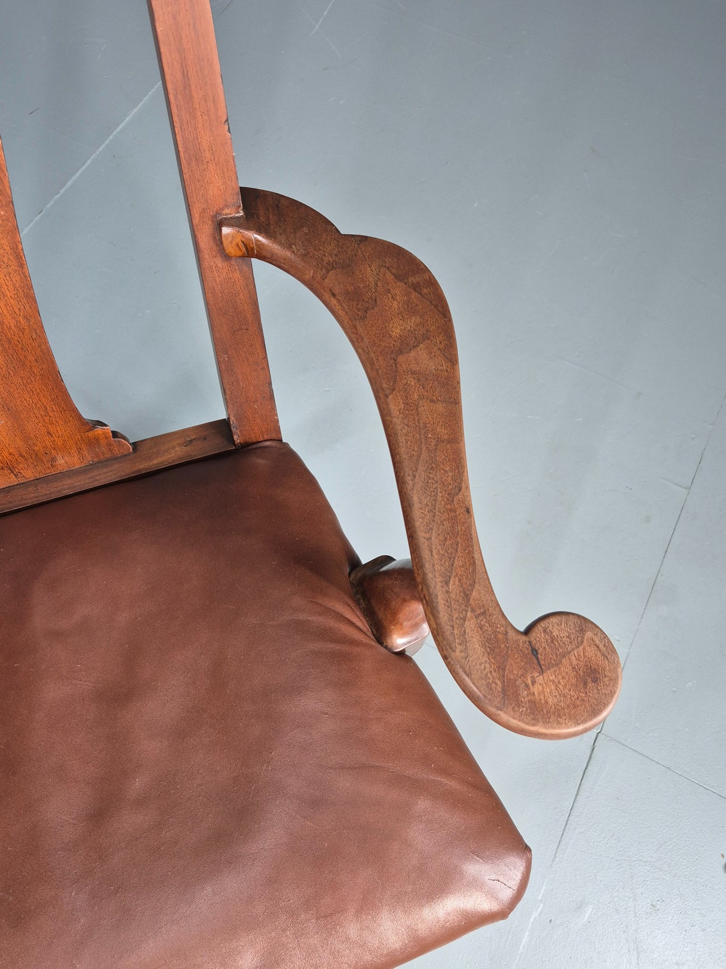 Antique Georgian Elbow Chair Mahogany Frame Leather Seat Splat Back EB11933