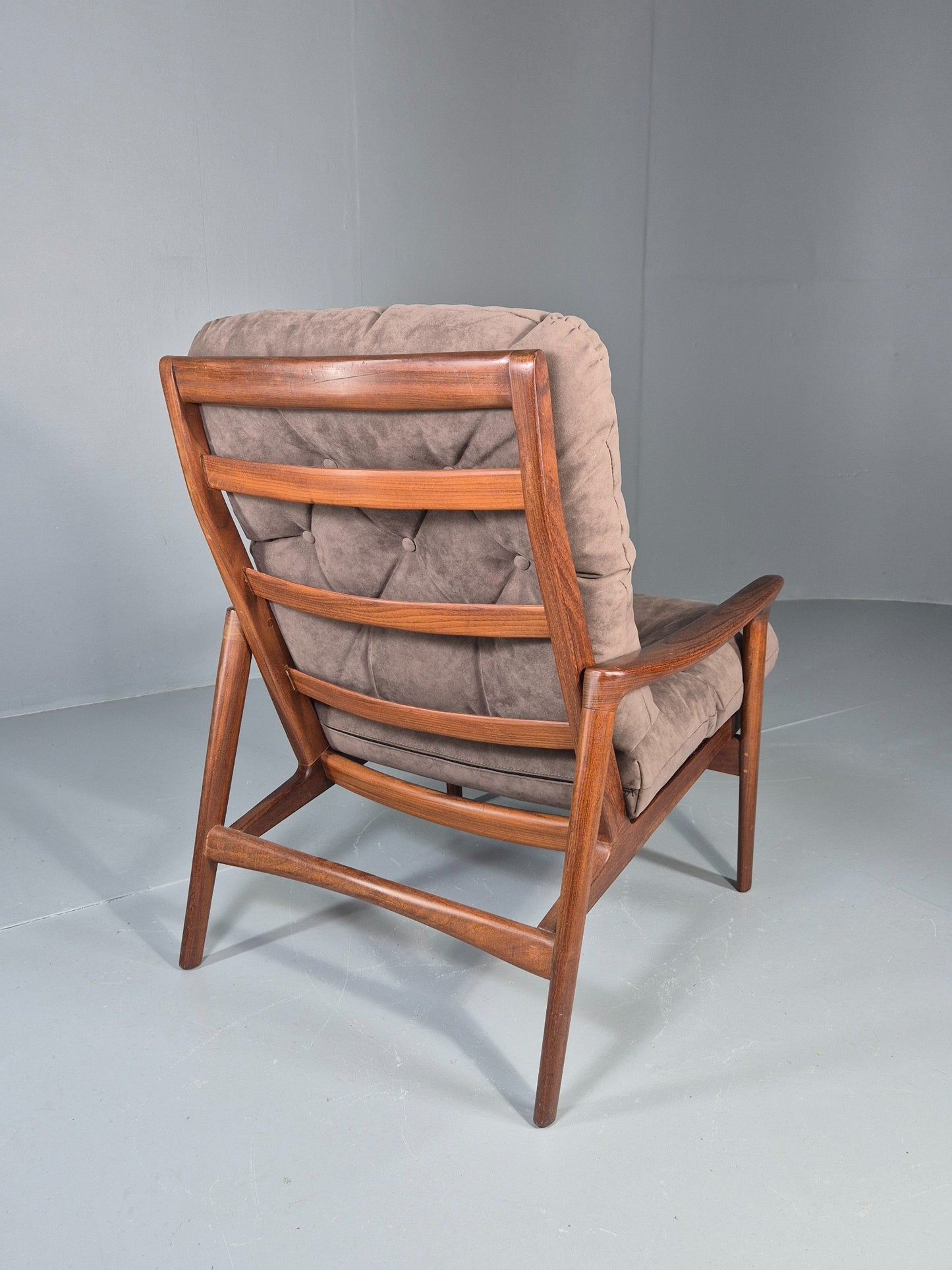 Vintage Guy Rogers New Yorker Longe Chair New Upholstery 1970s Retro EB11958