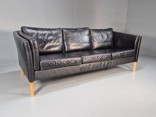 Vintage 3 Seater Sofa Black Leather and Vinyl 1980s Retro EB08616