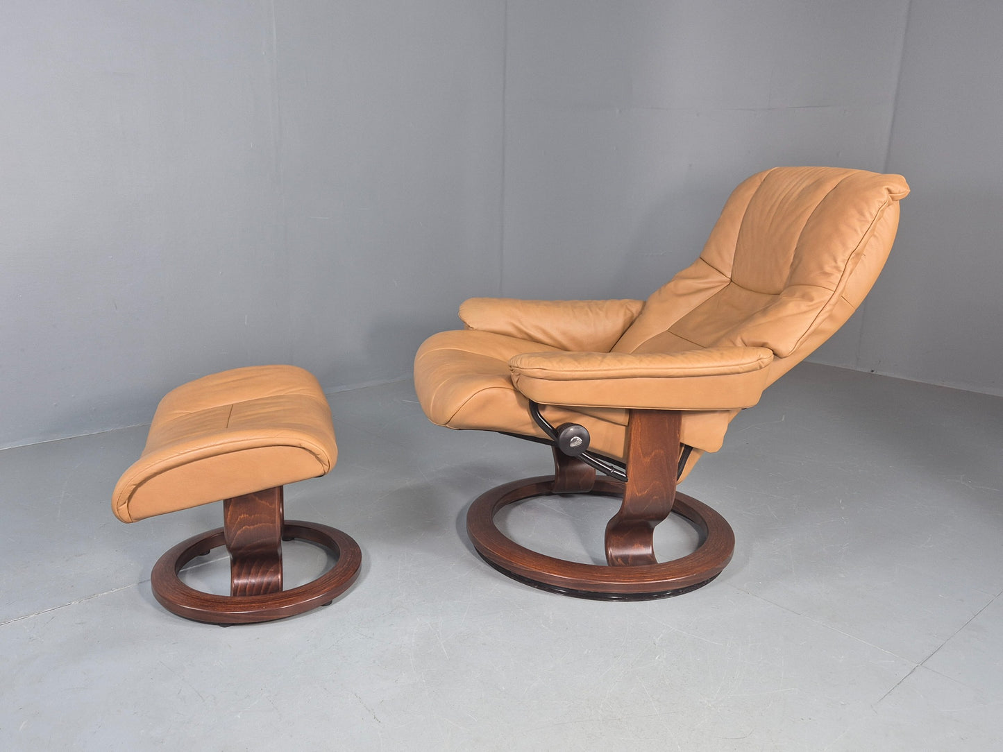 Vintage Ekornes Stressless Chair and Footstool Leather 1990s Retro EB12045