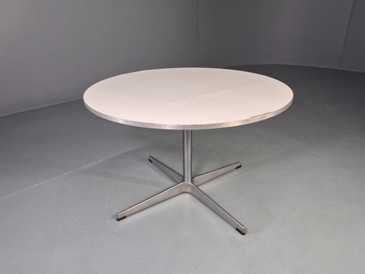 Vintage Fritz Hansen Circular Occasional Table Arne Jacobsen Design EB13002